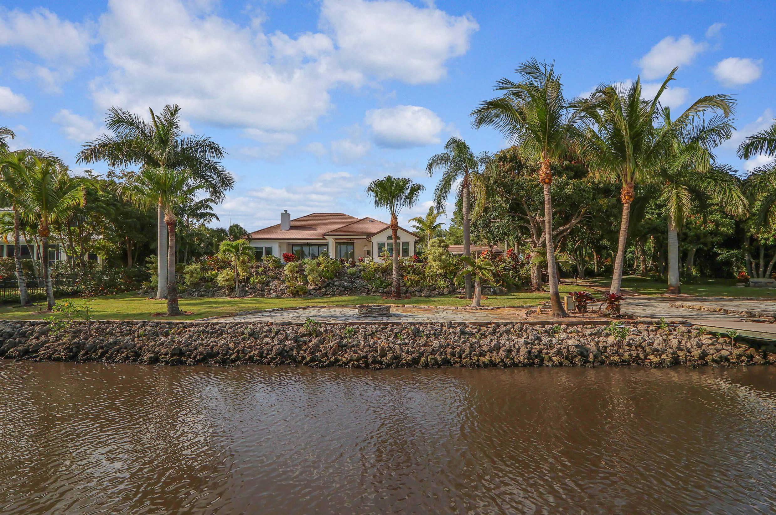 609 Overlook Dr, Stuart FL  34994-2806 exterior