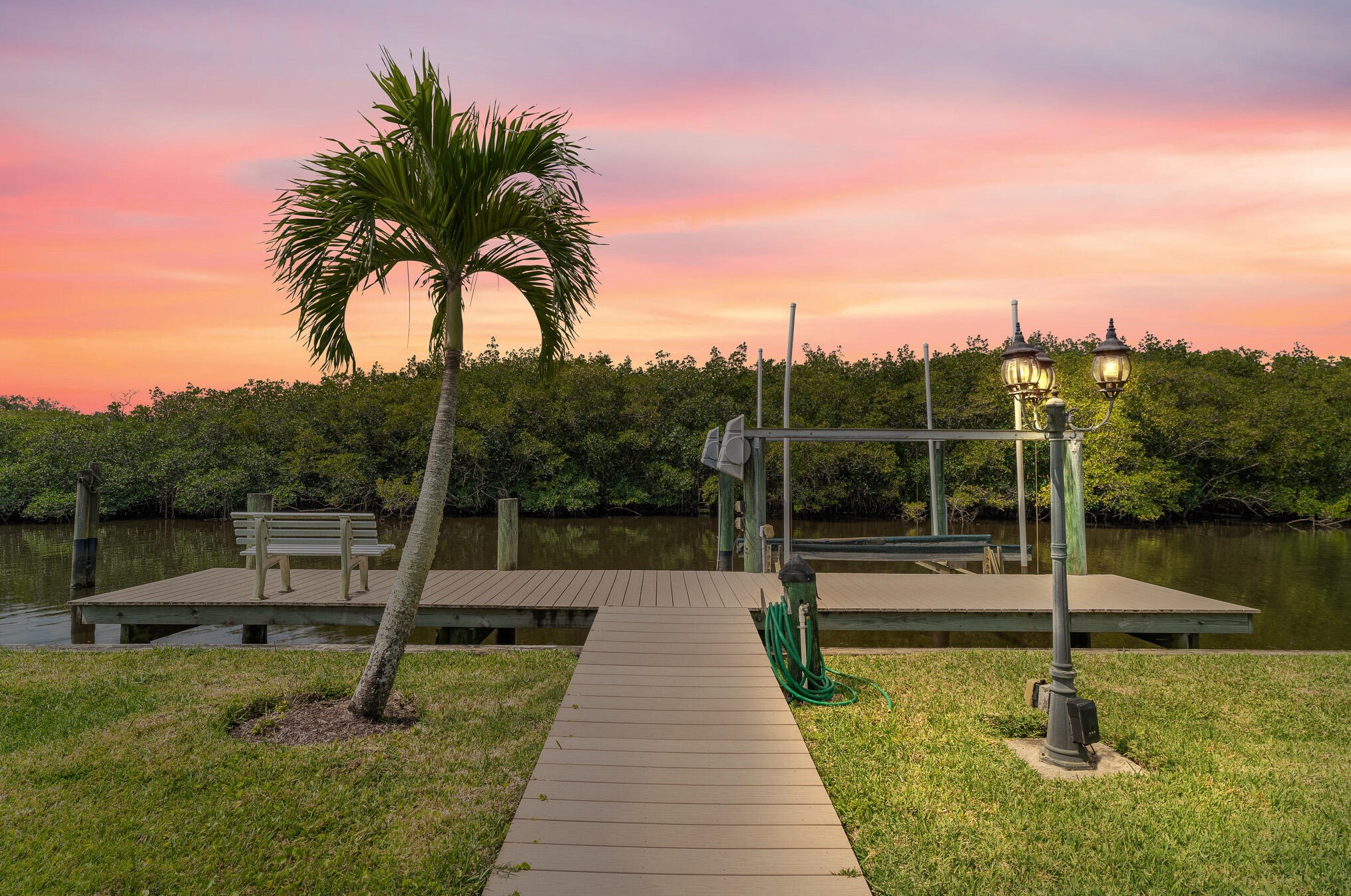 522 Pne Tree Ln, Palm City FL  34990-1420 exterior