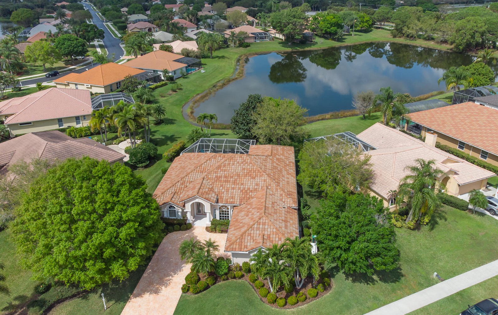 420 Crabapple Cv, Fort Pierce FL  34986-2327 exterior