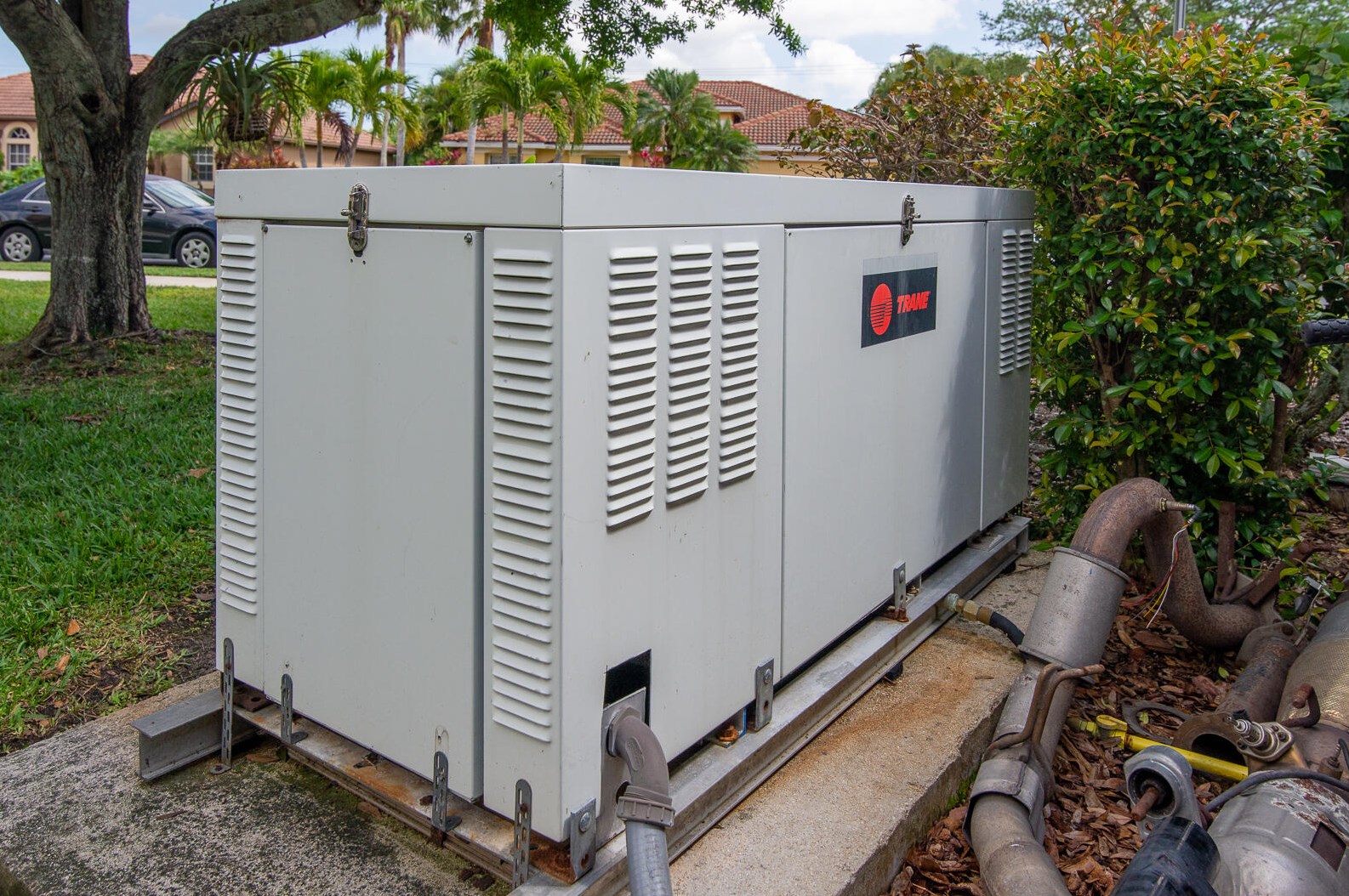 420 Crabapple Cv, Fort Pierce FL  34986-2327 exterior