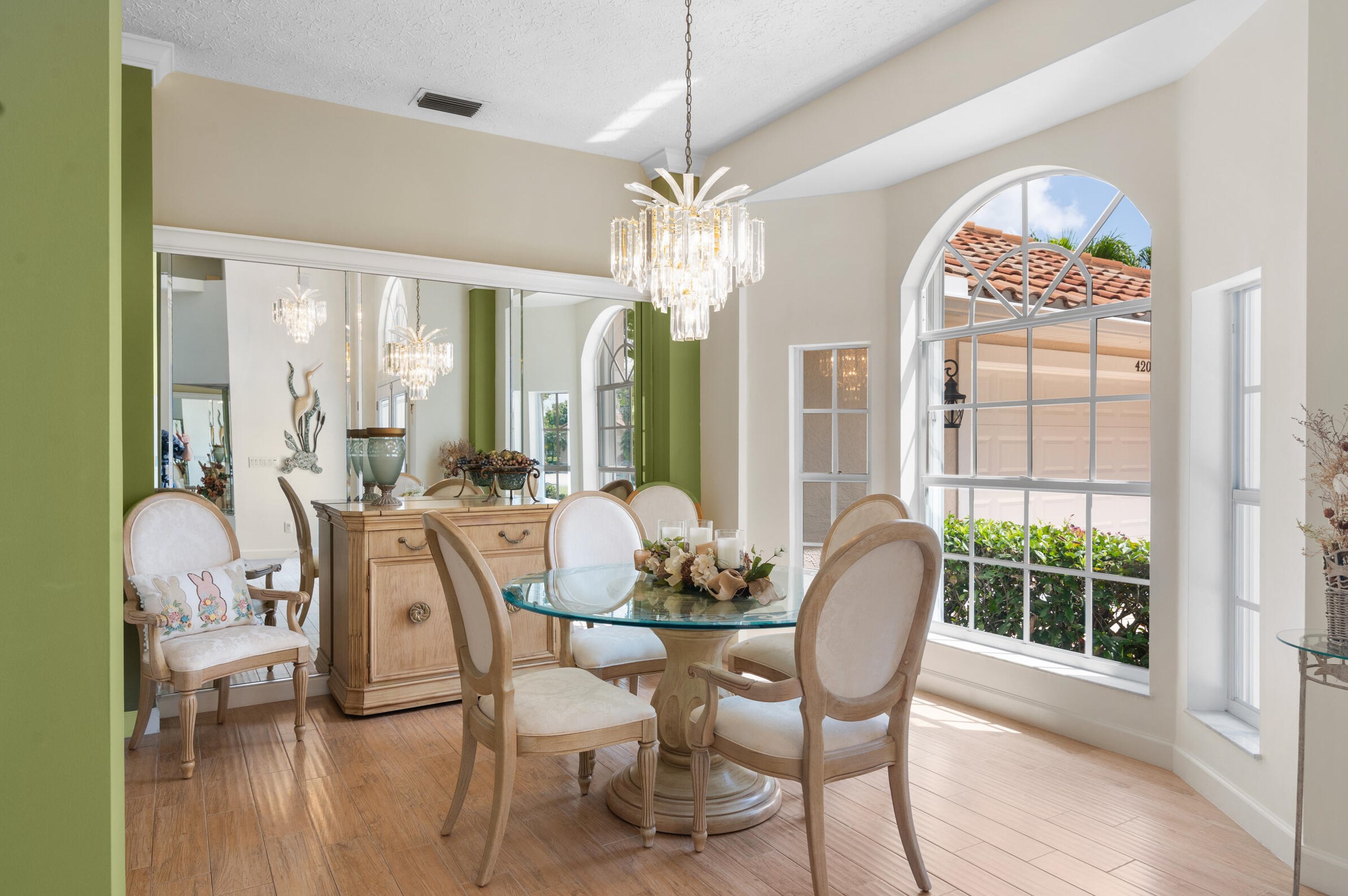 420 Crabapple Cv, Fort Pierce FL  34986-2327 exterior