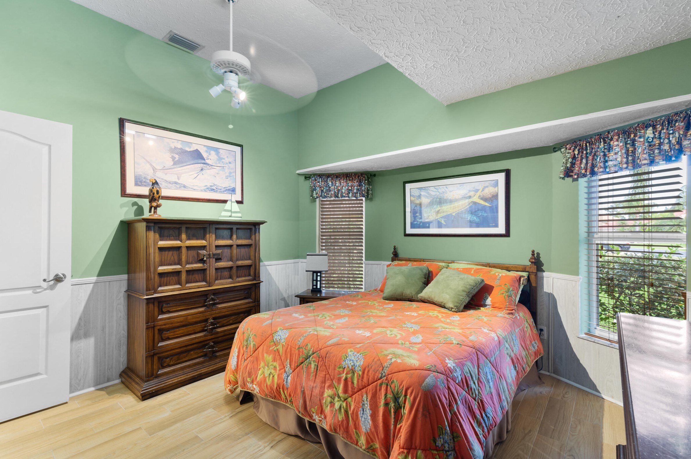 420 Crabapple Cv, Fort Pierce FL  34986-2327 exterior