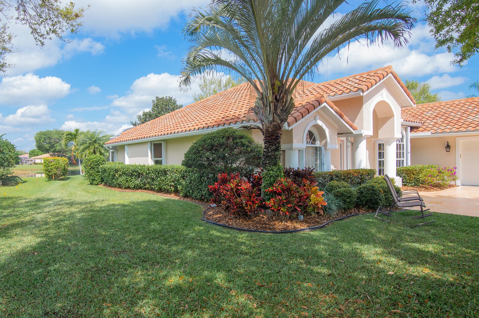 420 Crabapple Cv, Fort Pierce FL  34986-2327 exterior