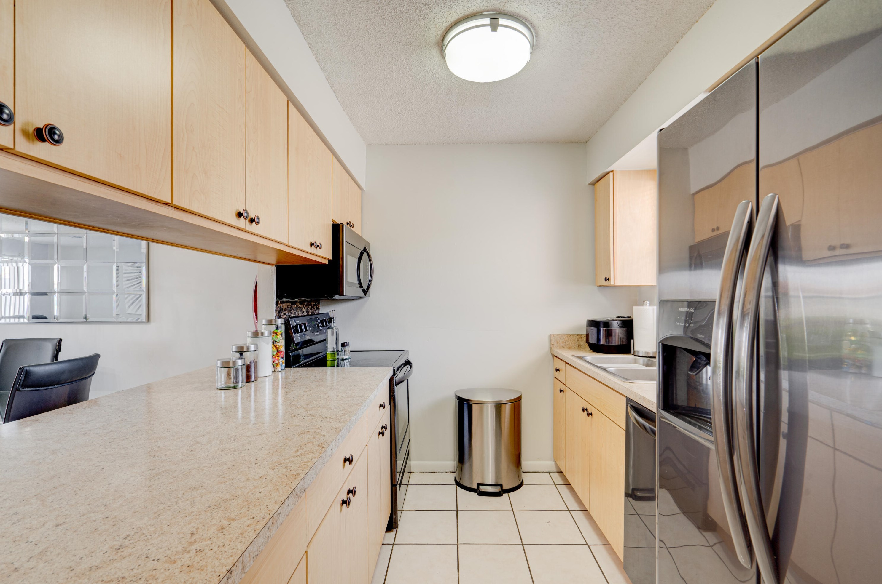 4702 Pier Dr, Lake Worth FL  33463-2640 exterior