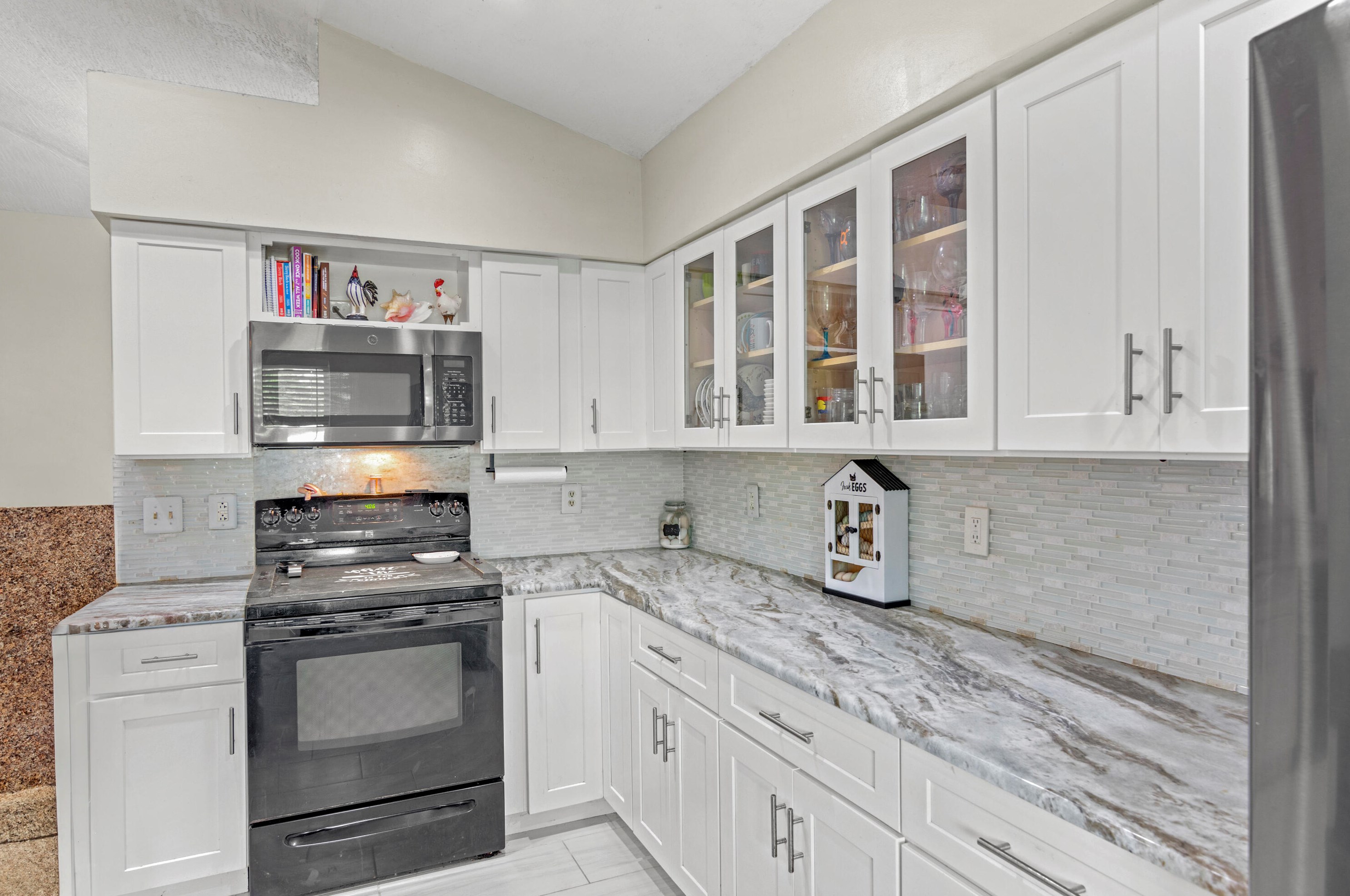 8325 94th Ct, Vero Beach FL  32967-3818 exterior