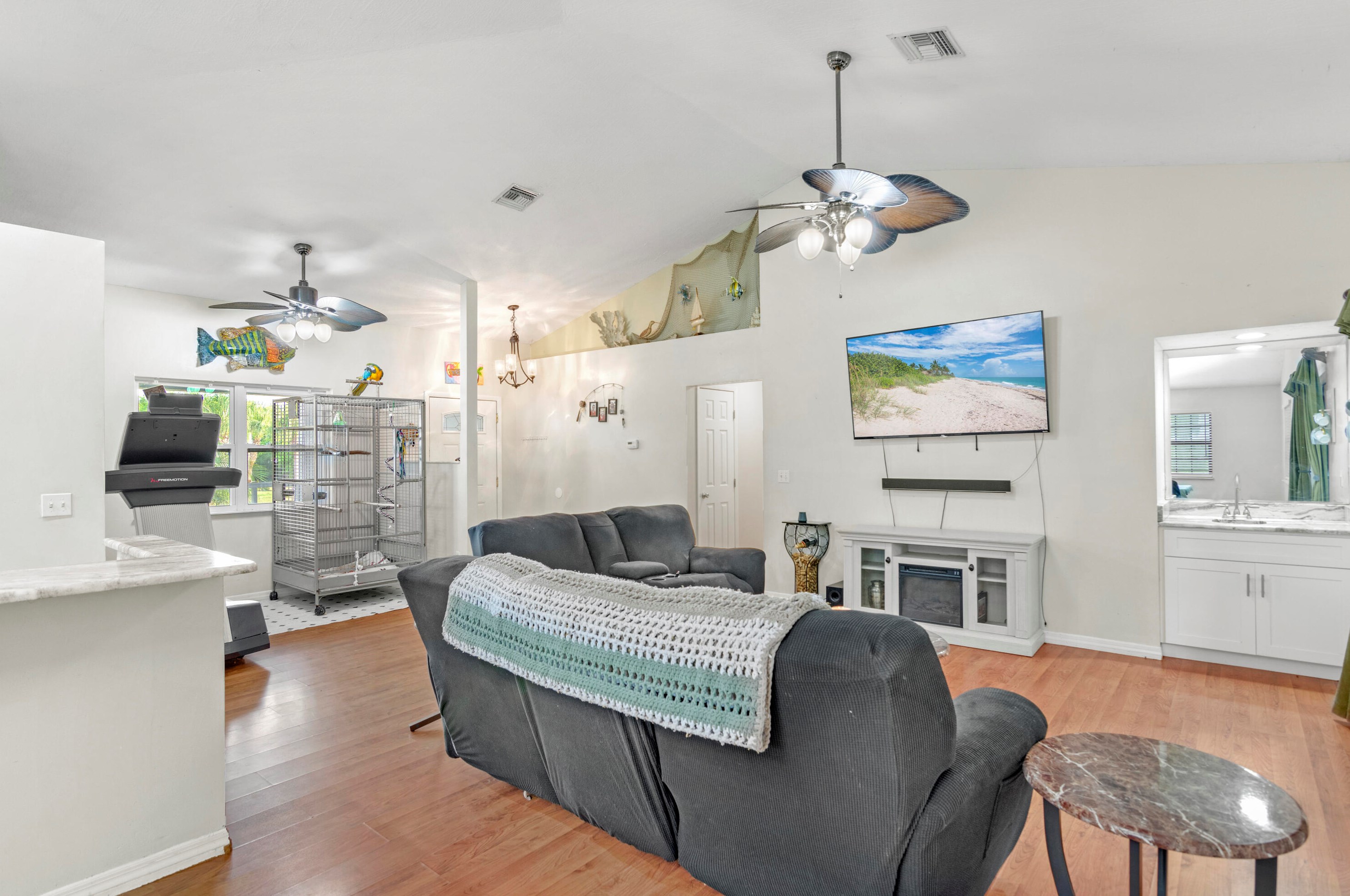 8325 94th Ct, Vero Beach FL  32967-3818 exterior