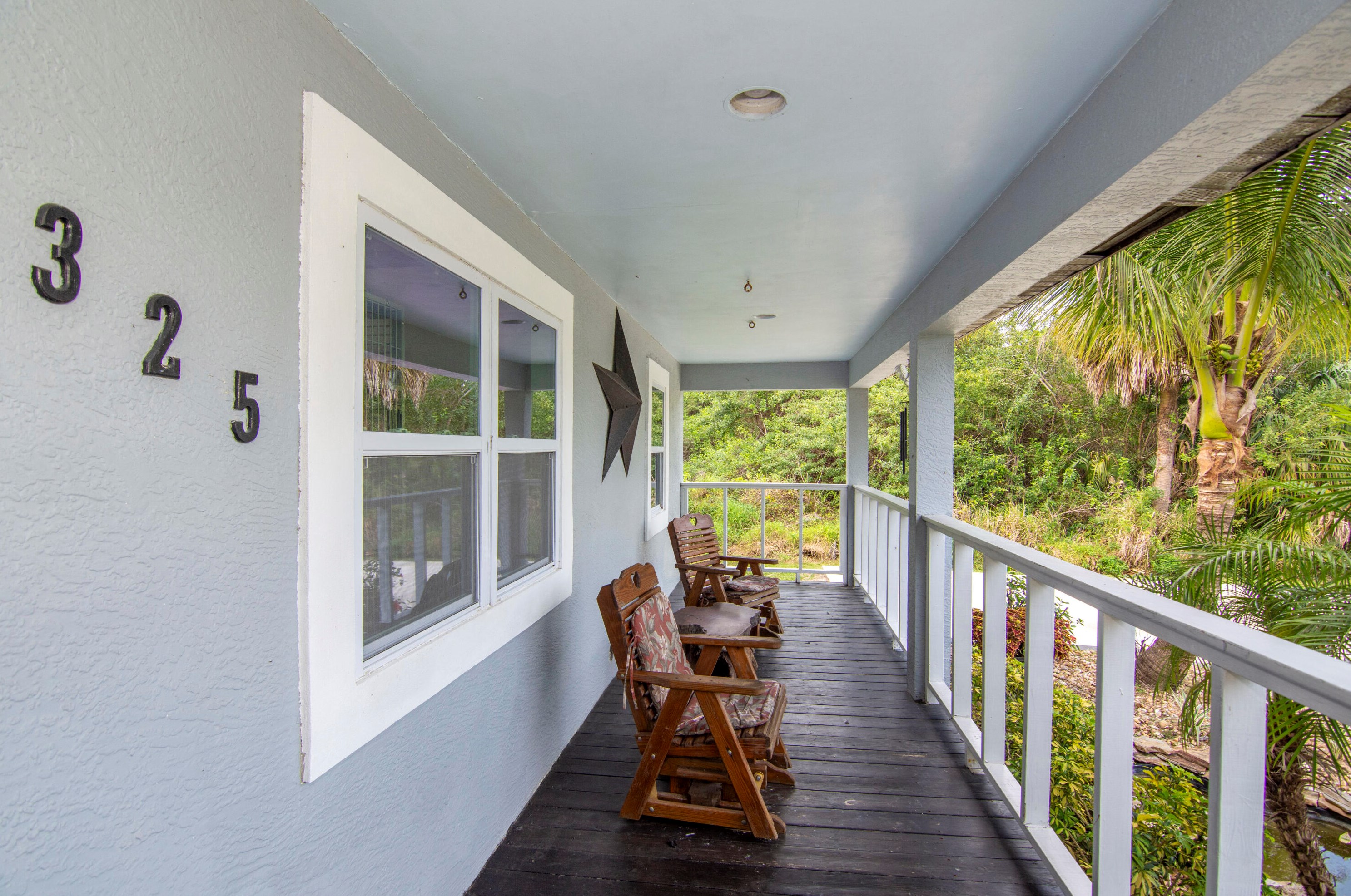 8325 94th Ct, Vero Beach FL  32967-3818 exterior