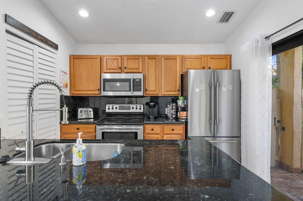 22346 Pineapple Walk Dr, Boca Raton FL  33433-5523 exterior