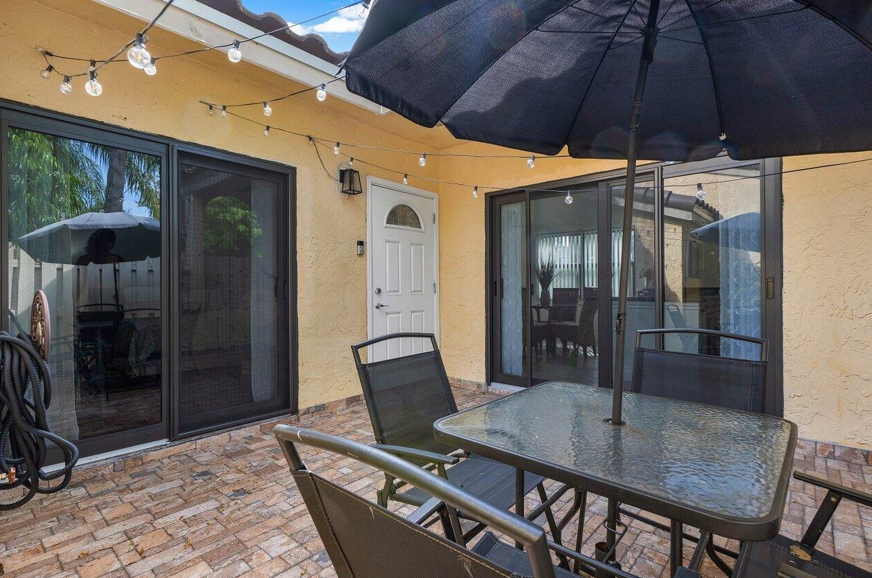 22346 Pineapple Walk Dr, Boca Raton FL  33433-5523 exterior