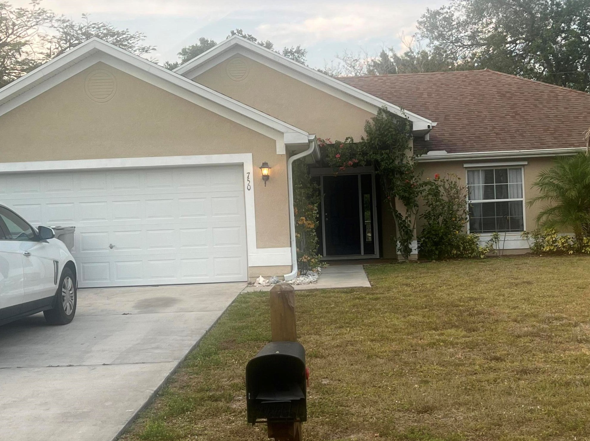 750 23rd Pl, Vero Beach FL  32962-8111 exterior