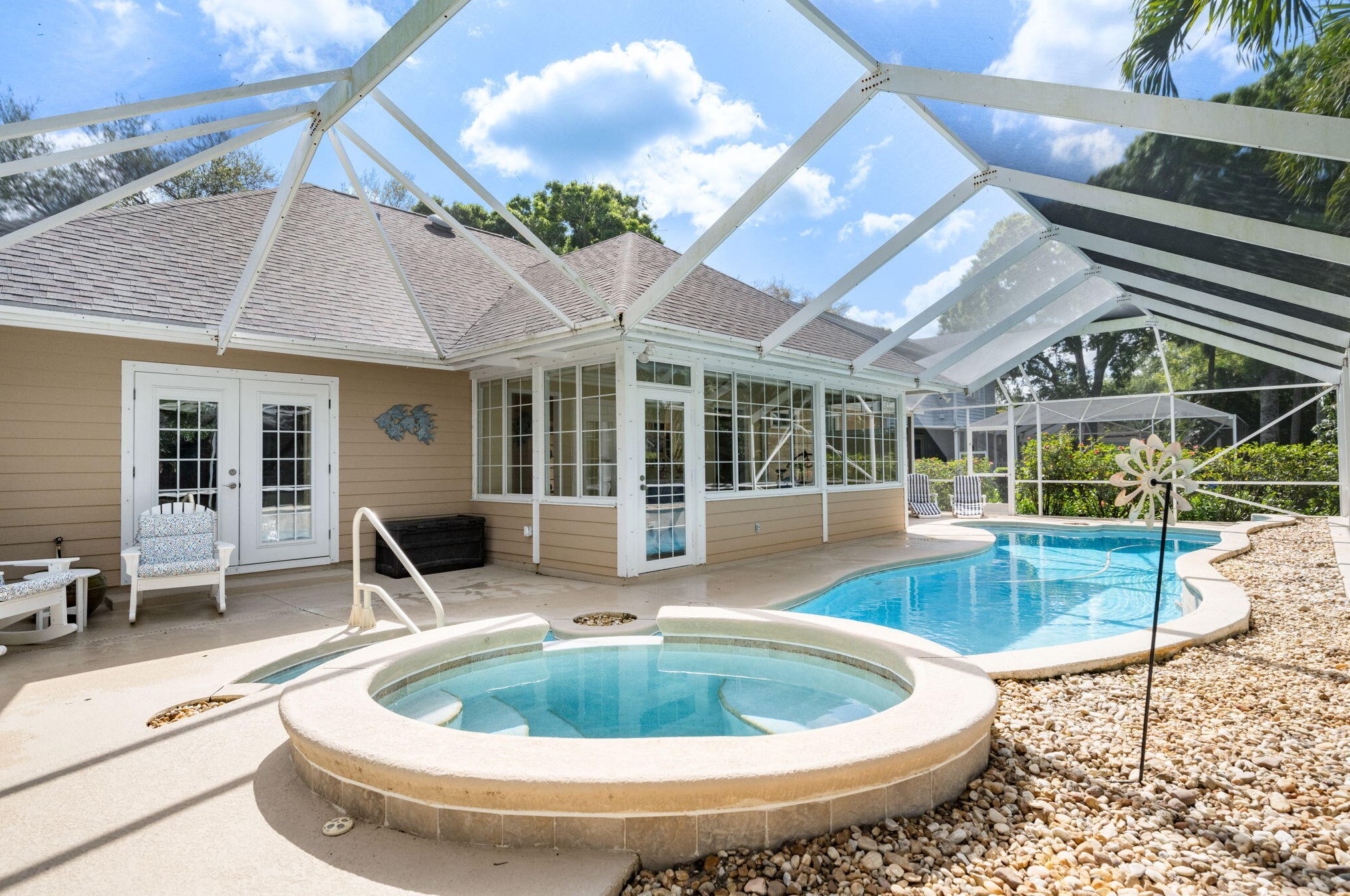 137 38th Ct, Vero Beach FL  32968-2452 exterior