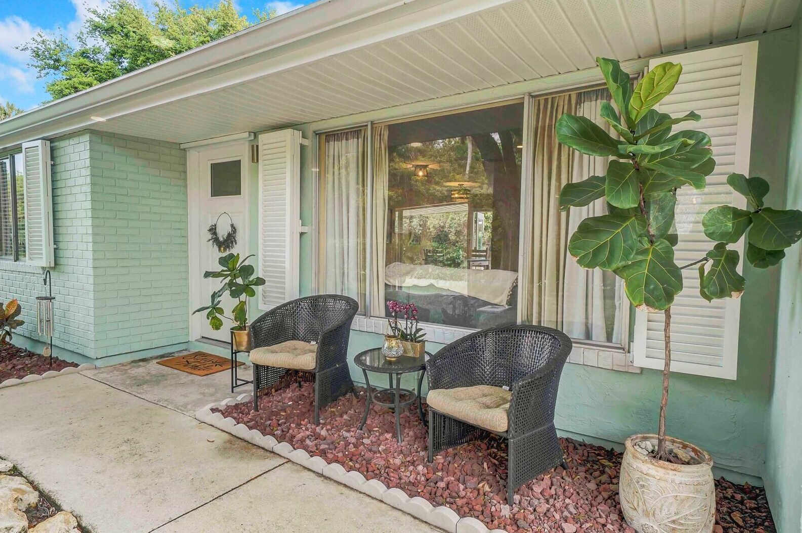 1964 5th Ave, Vero Beach FL  32962-7303 exterior