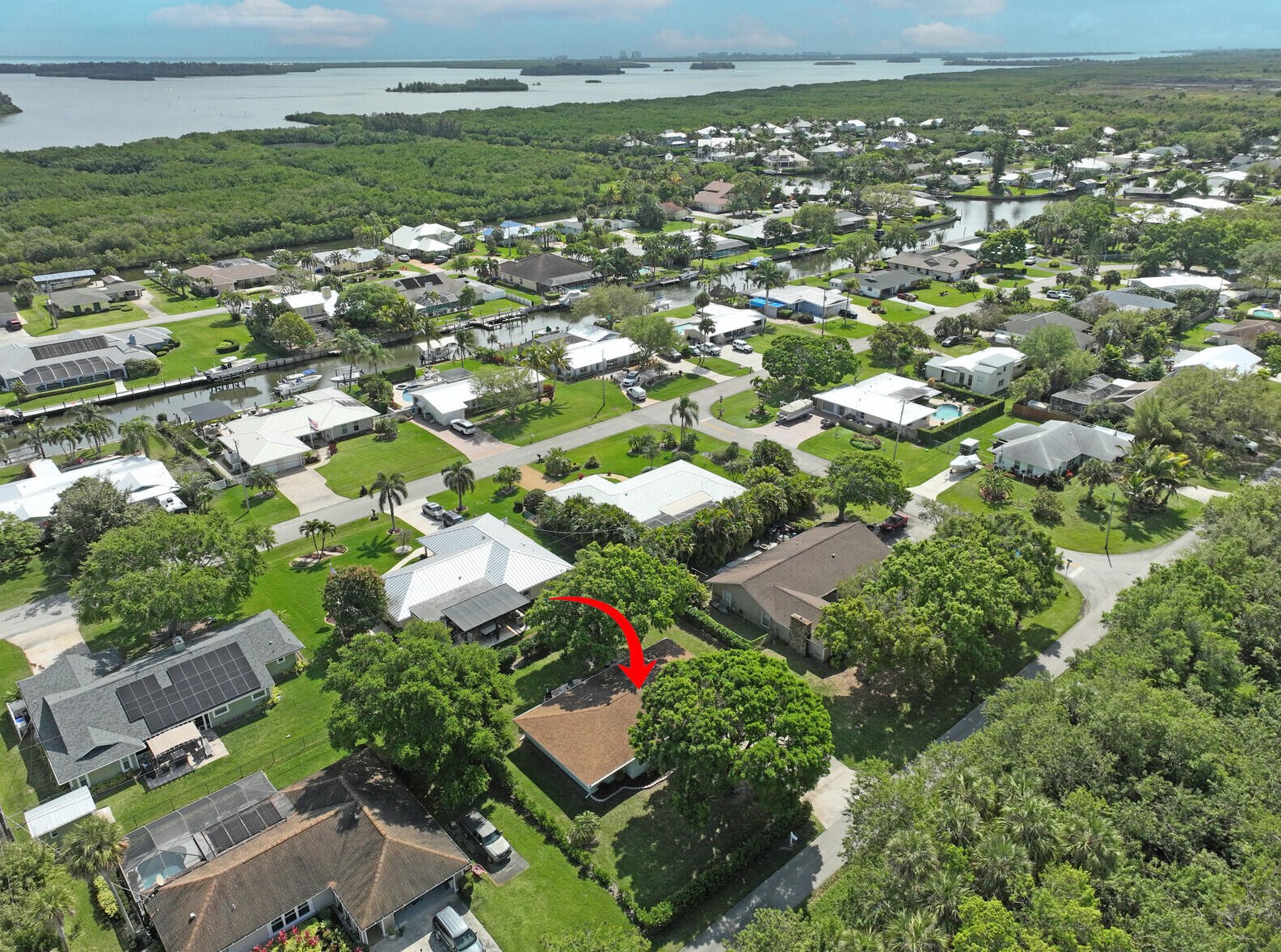 1964 5th Ave, Vero Beach FL  32962-7303 exterior