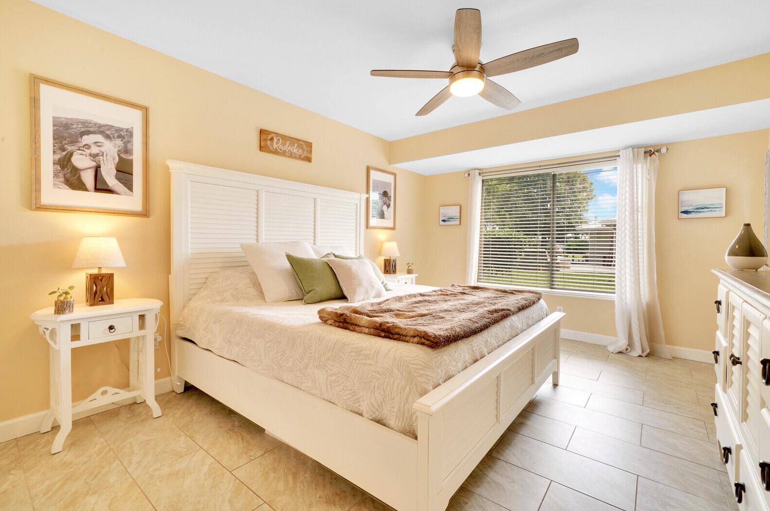 1964 5th Ave, Vero Beach FL  32962-7303 exterior