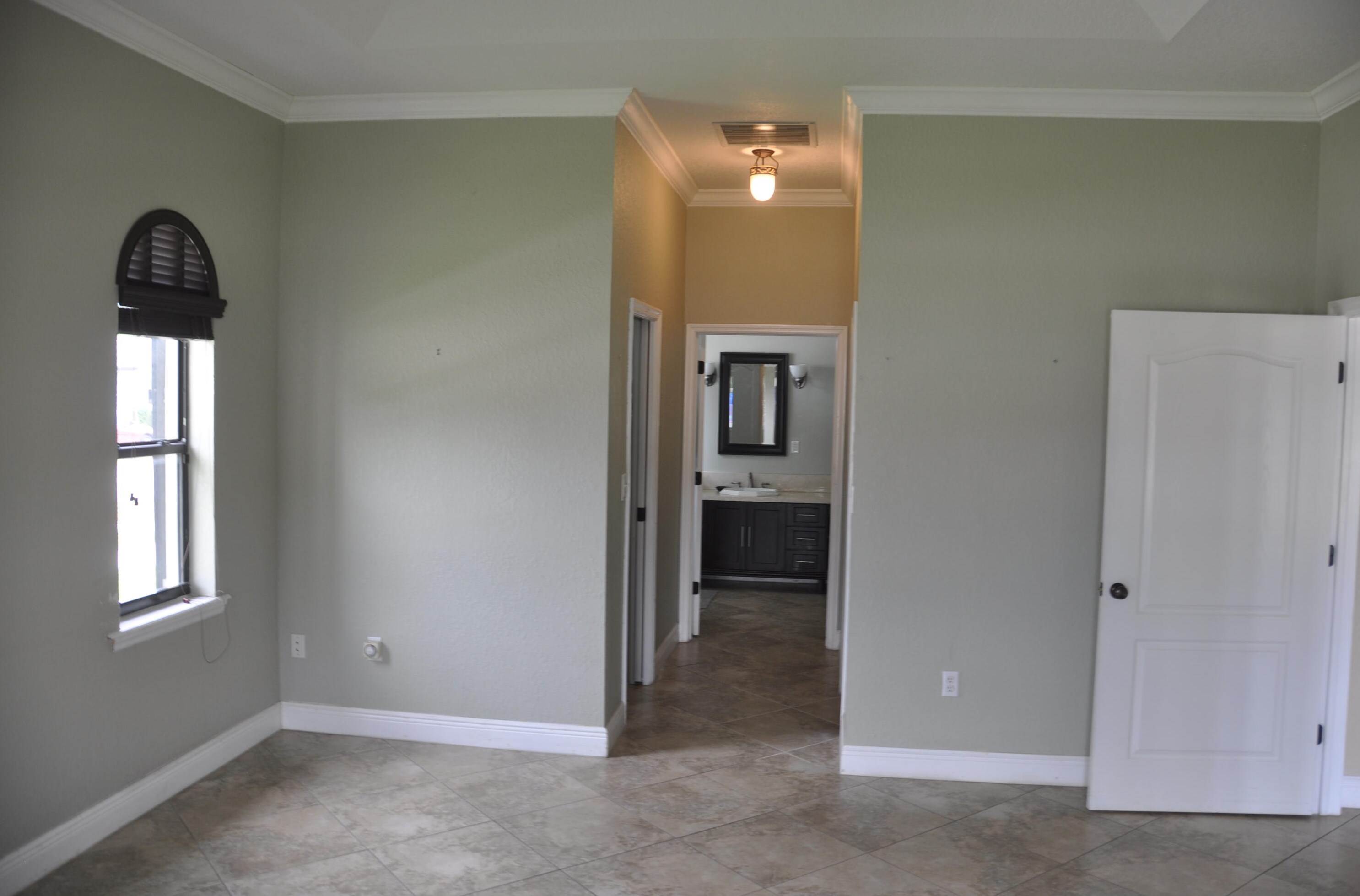 690 57 St, Hialeah FL  33013-1355 exterior