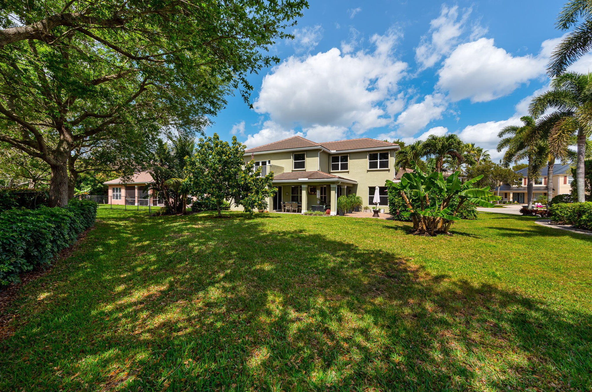 9042 Sedgewood Dr, Lake Worth FL  33467-6990 exterior