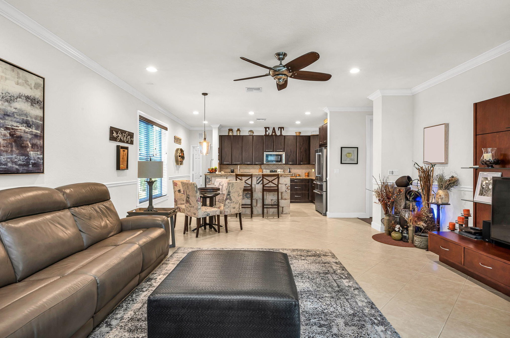 9042 Sedgewood Dr, Lake Worth FL  33467-6990 exterior