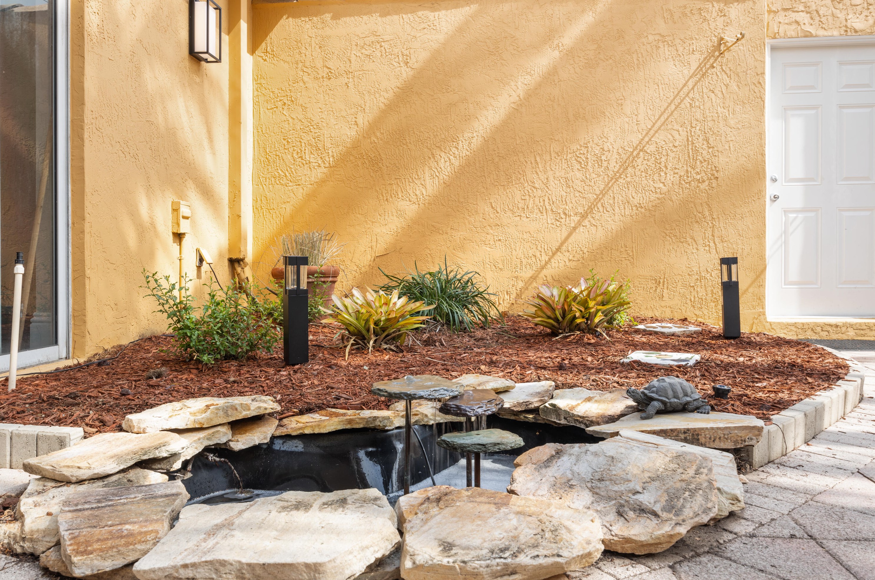 9924 Boynton Gardens Way, Boynton Beach FL 33437-5344 exterior