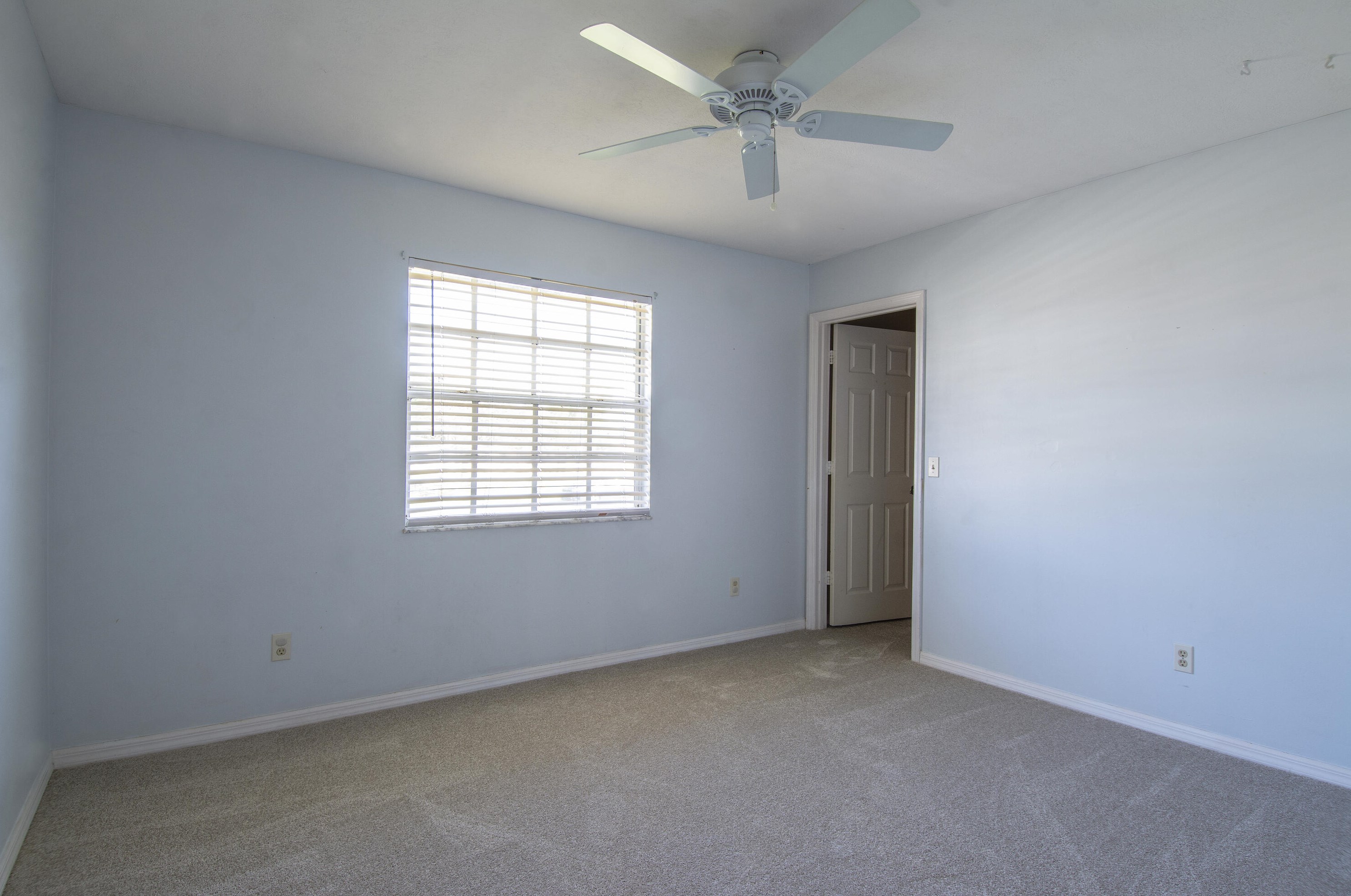 366 Strait Ave, Fort Pierce FL  34983-4547 exterior