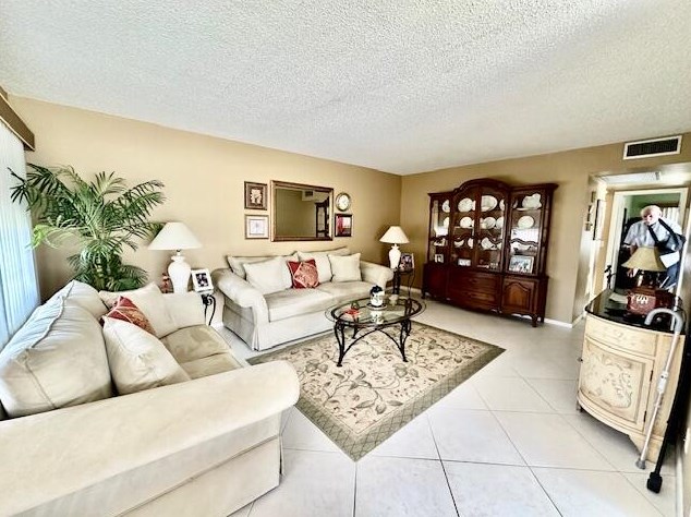 15 Preston A, Boca Raton FL  33434-2466 exterior