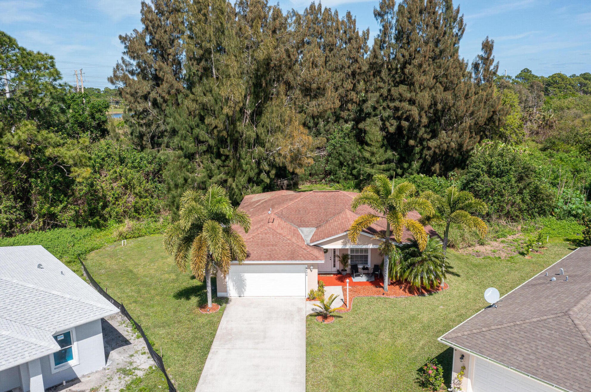 6404 Las Palmas Way, Fort Pierce FL  34952-9033 exterior