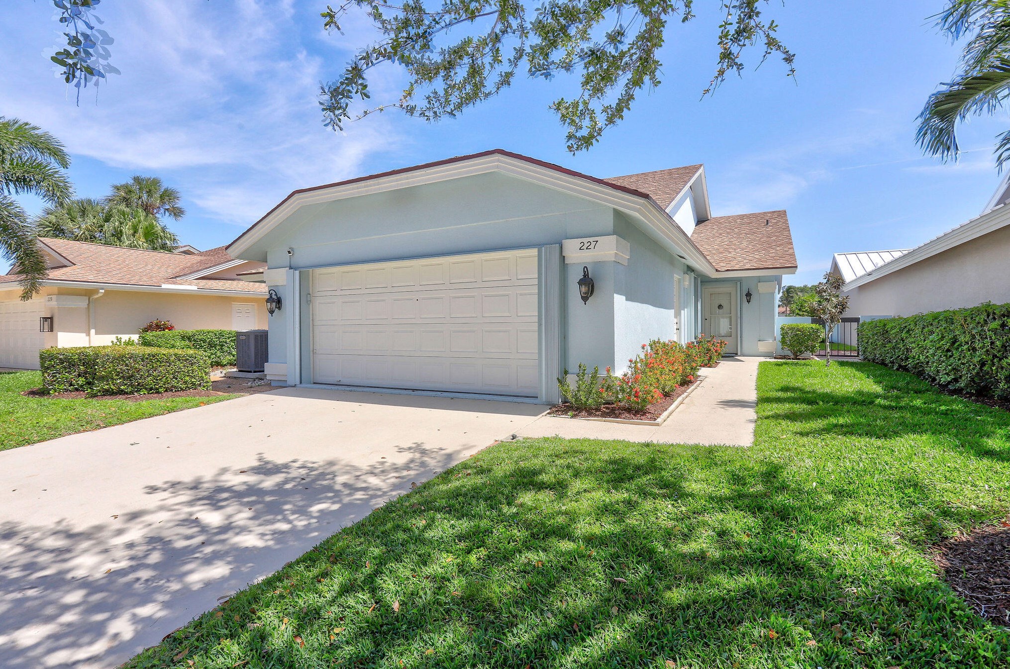 227 River Park Dr, Jupiter FL  33477-9323 exterior