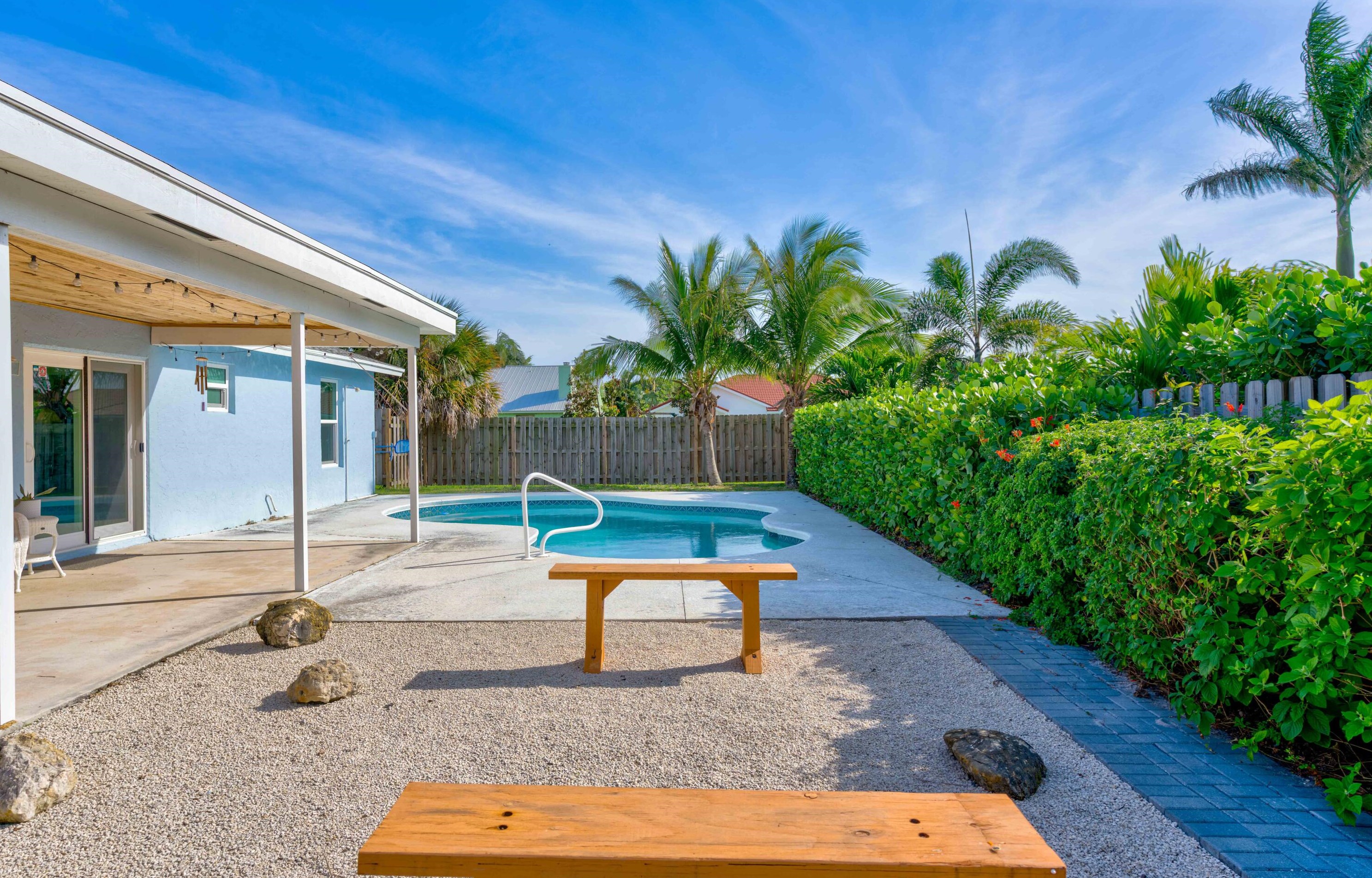 49 Chapel Ct, Jupiter FL 33469-2168 exterior