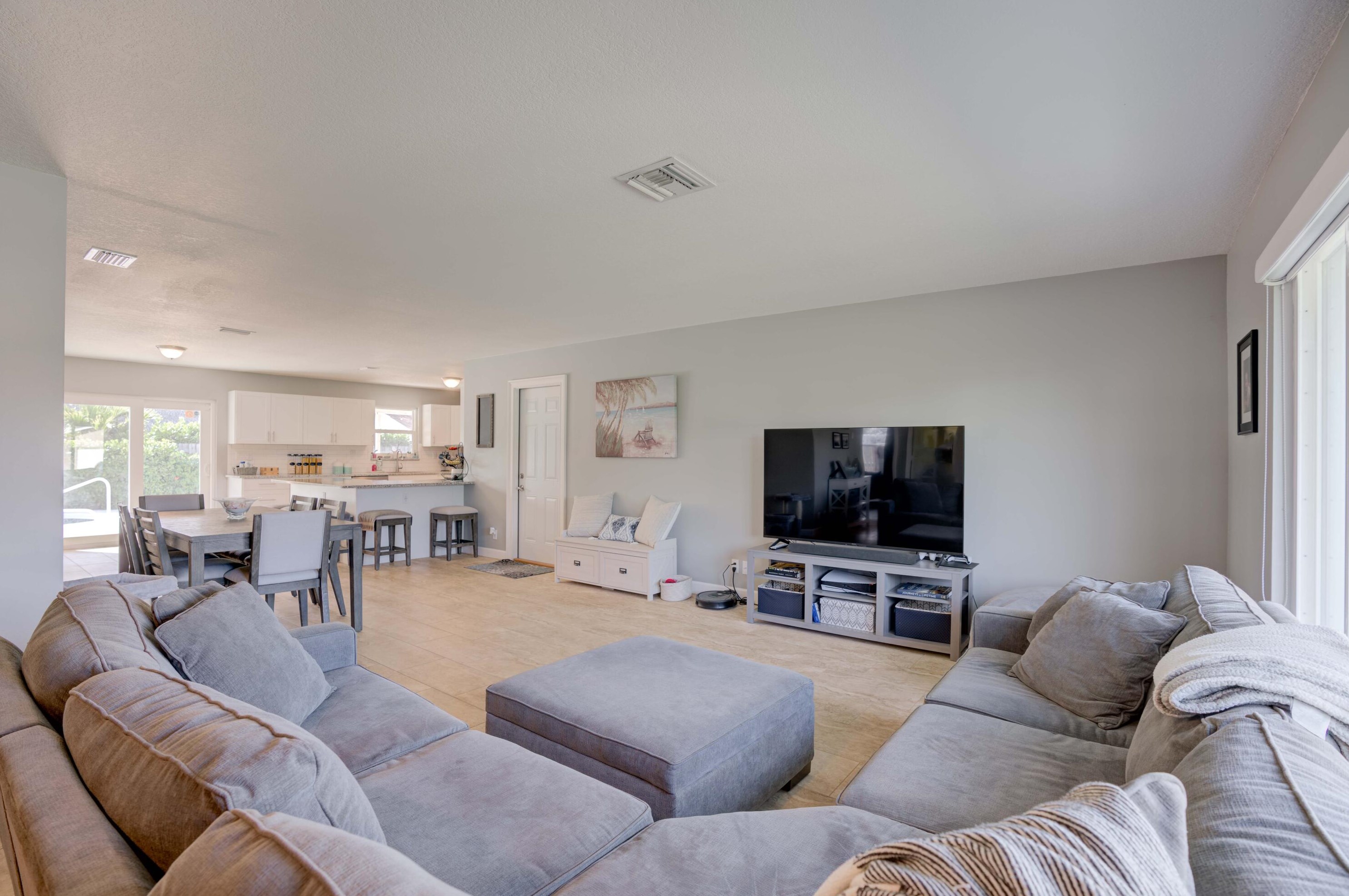 49 Chapel Ct, Jupiter FL 33469-2168 exterior