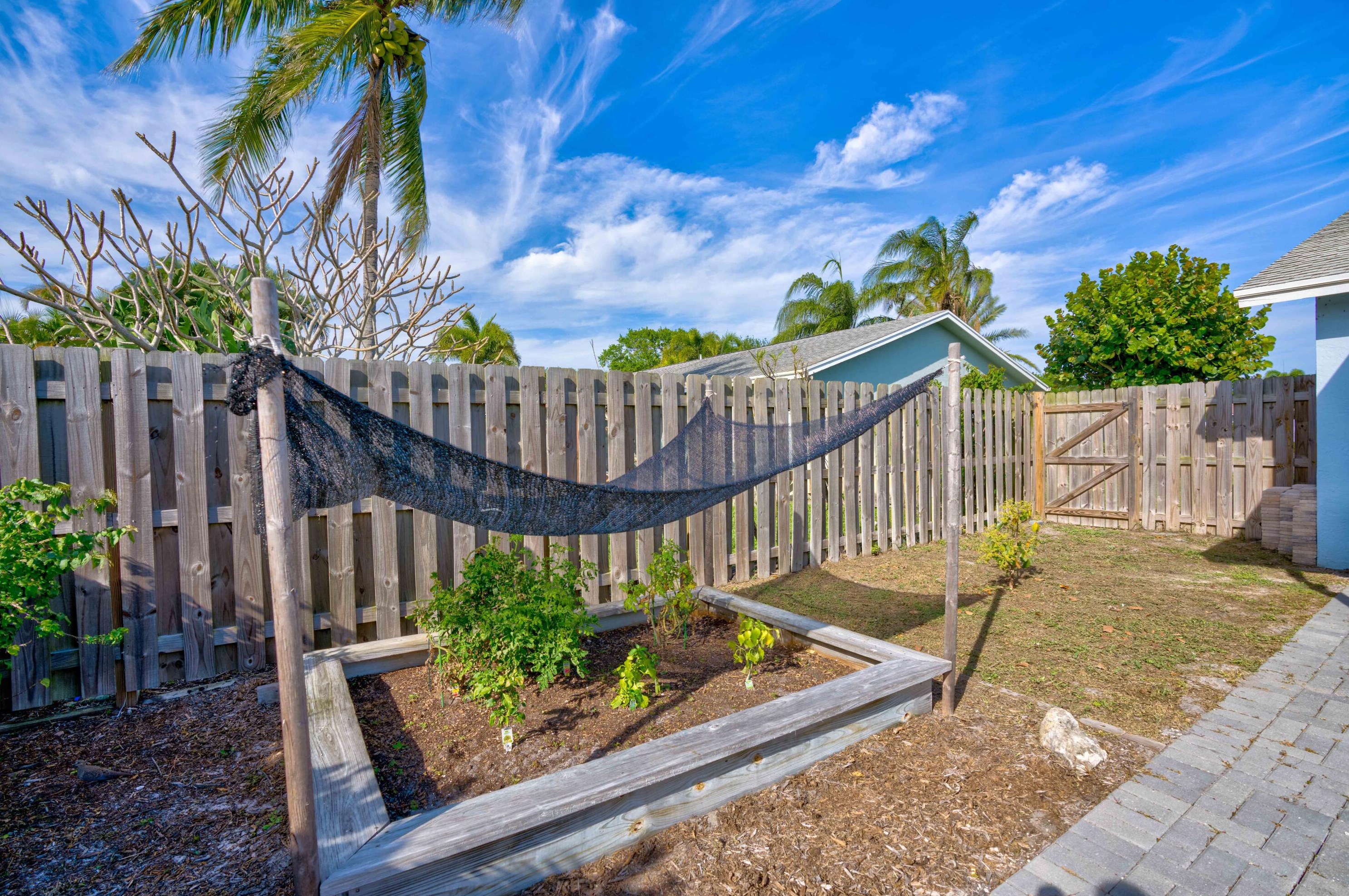 49 Chapel Ct, Jupiter FL 33469-2168 exterior