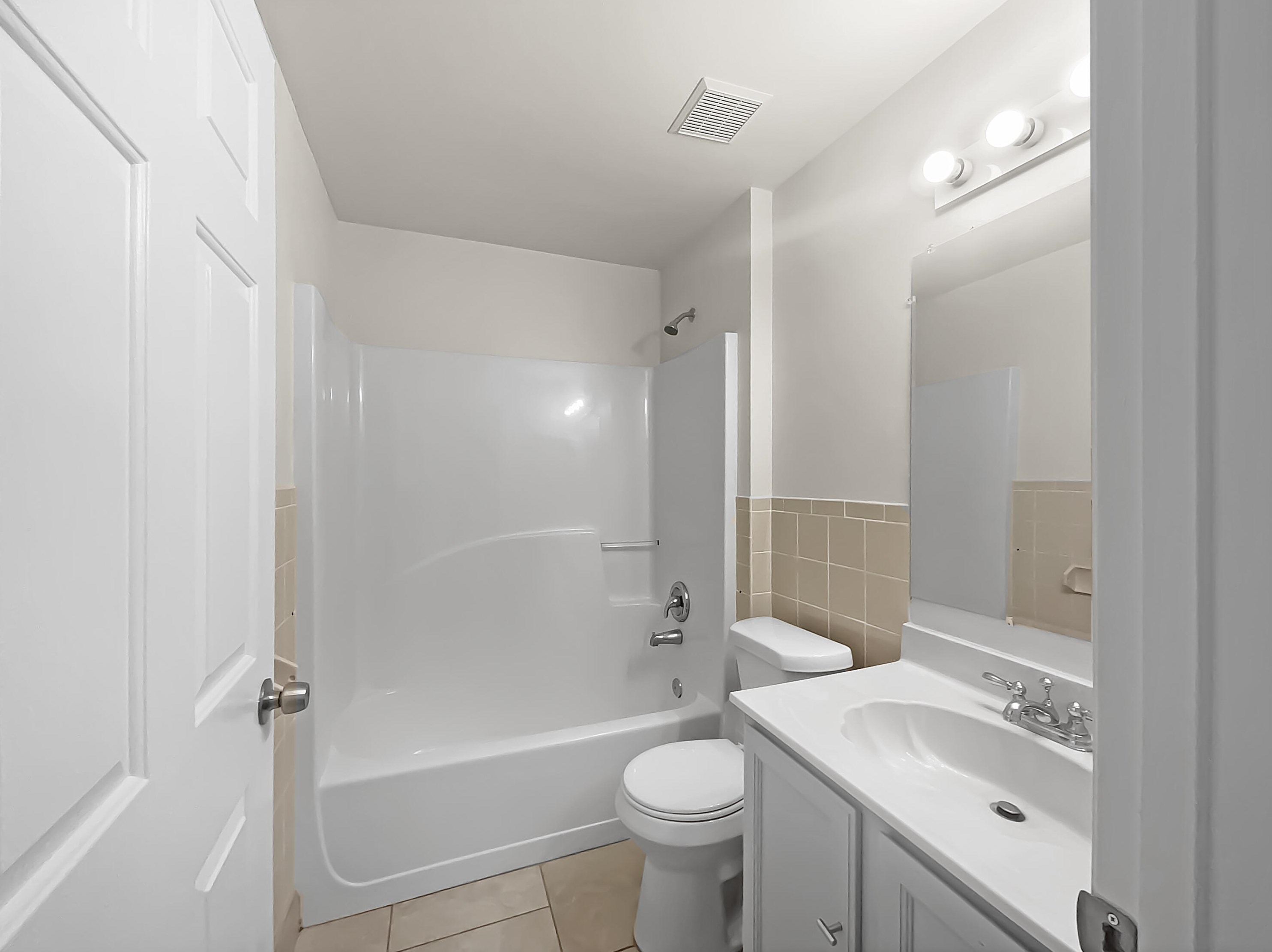 213 Ray Ave, Fort Pierce FL 34983-3067 exterior