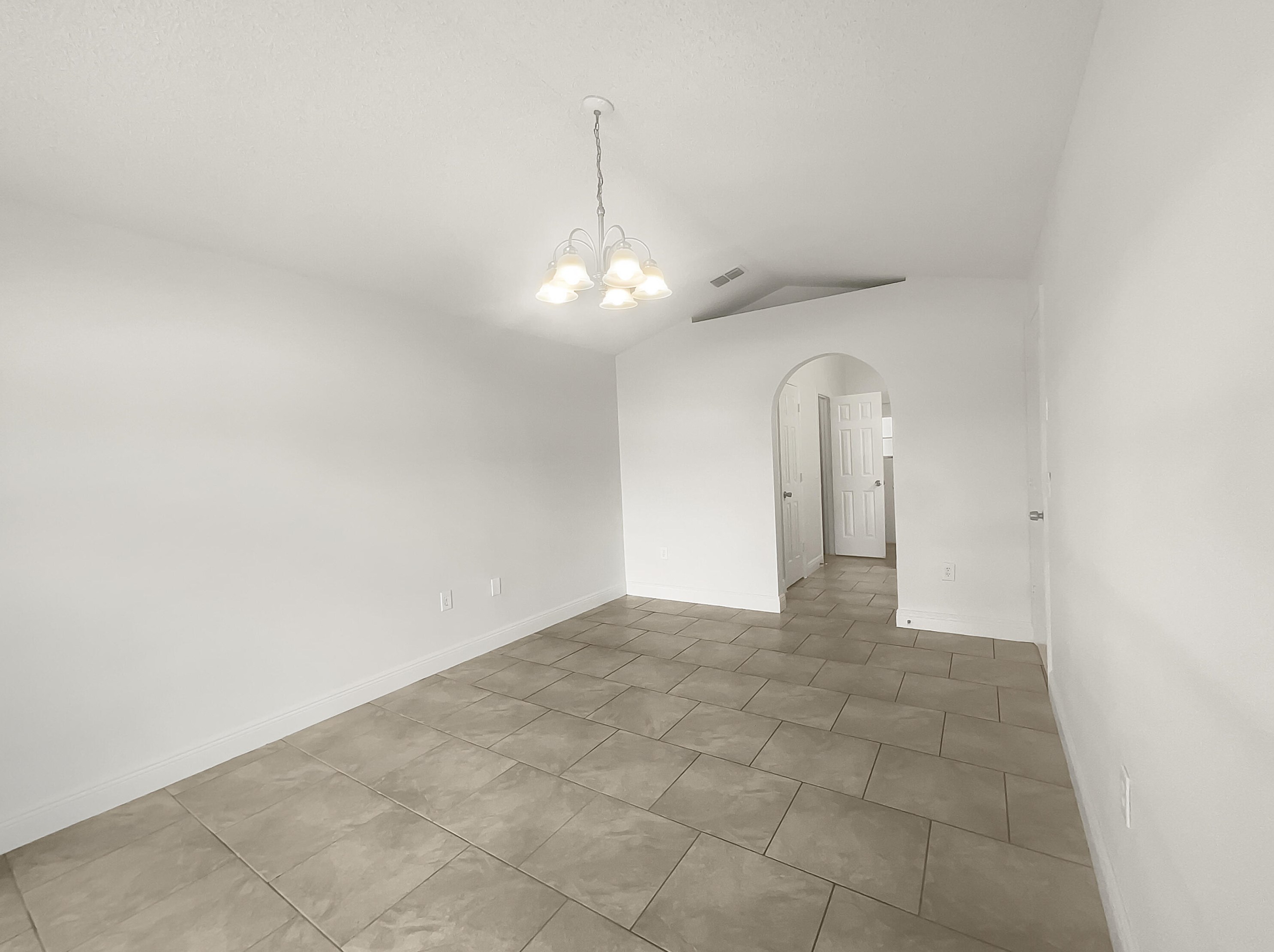 213 Ray Ave, Fort Pierce FL 34983-3067 exterior