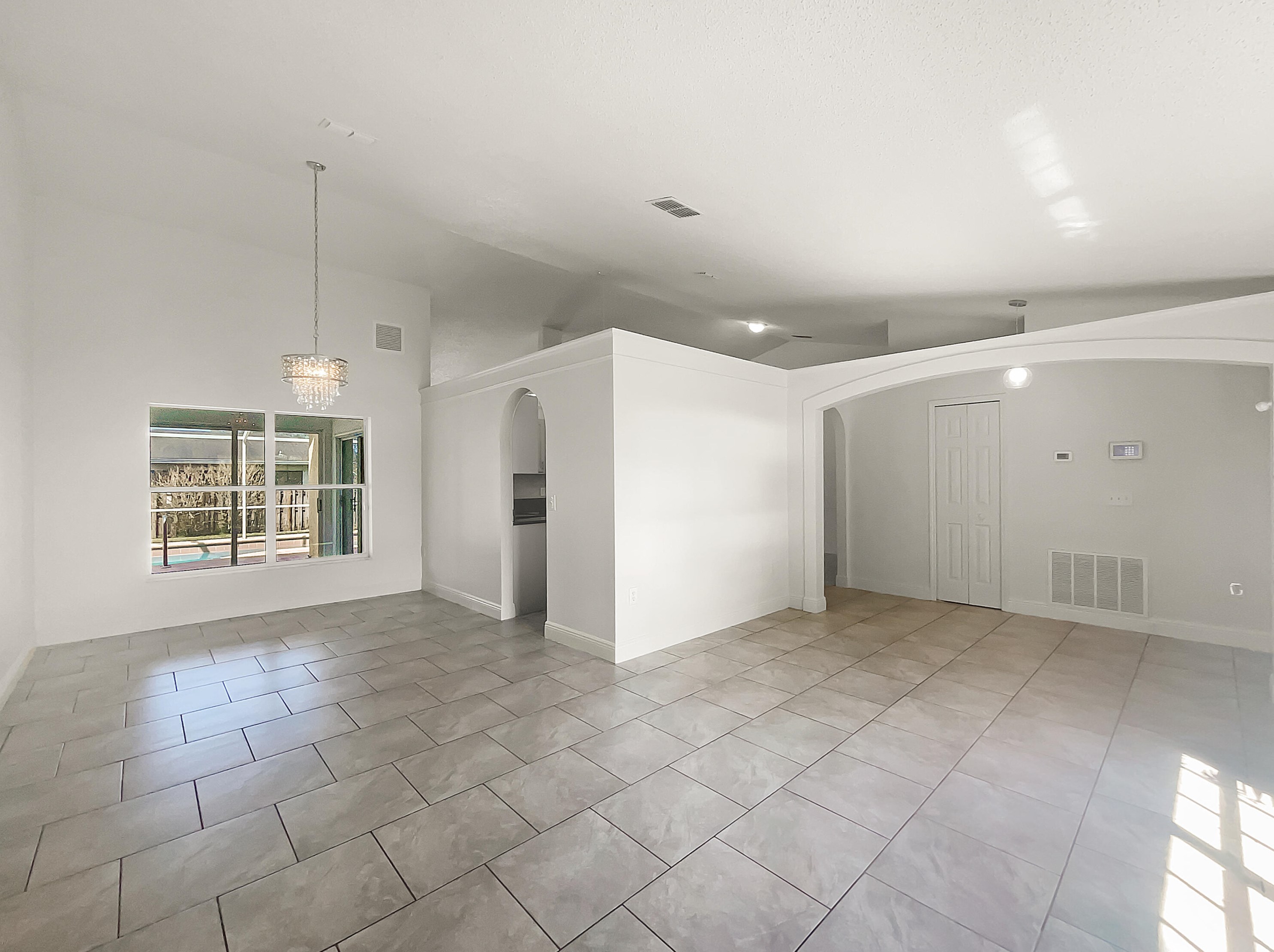 213 Ray Ave, Fort Pierce FL 34983-3067 exterior