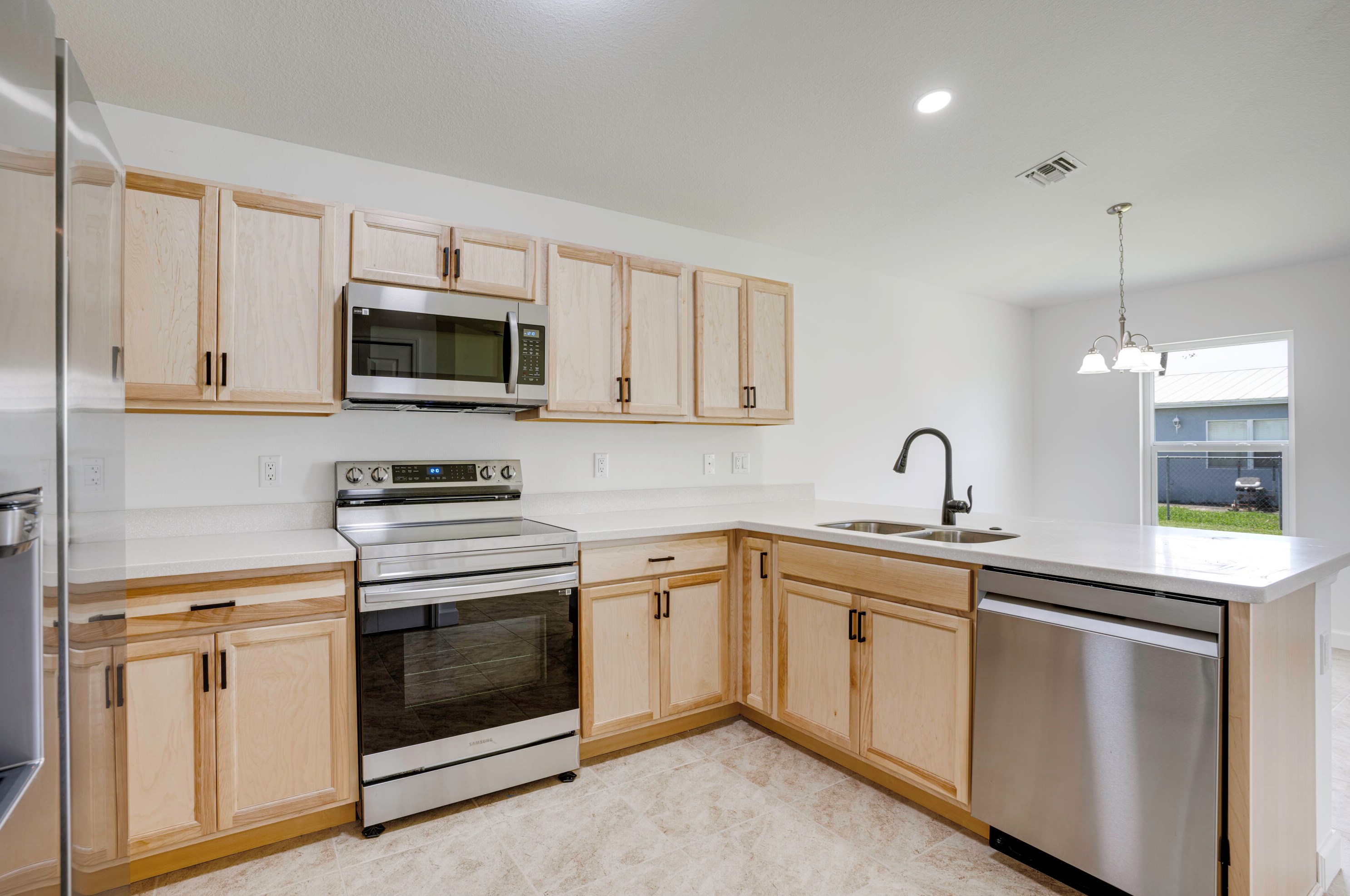 5002 43 St, Okeechobee FL exterior