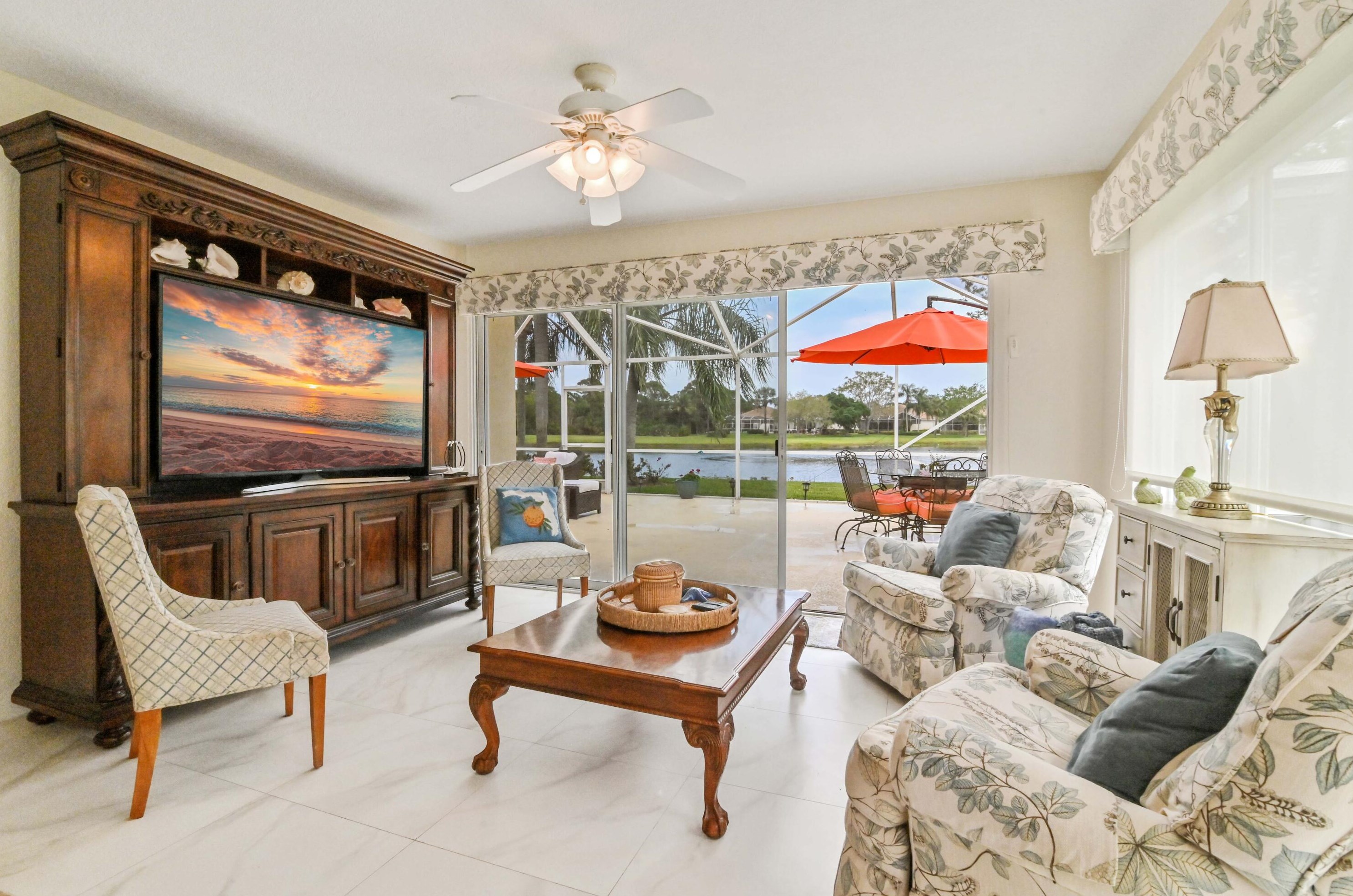 8065 Peppercorn Ct, Hobe Sound FL  33455-8264 exterior