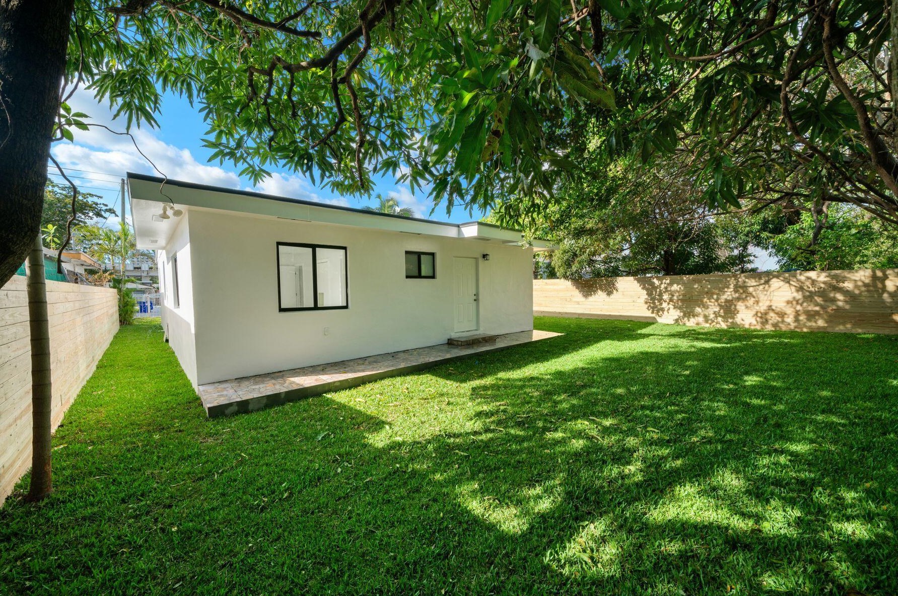 1367 41st St, Miami FL  33142-4889 exterior