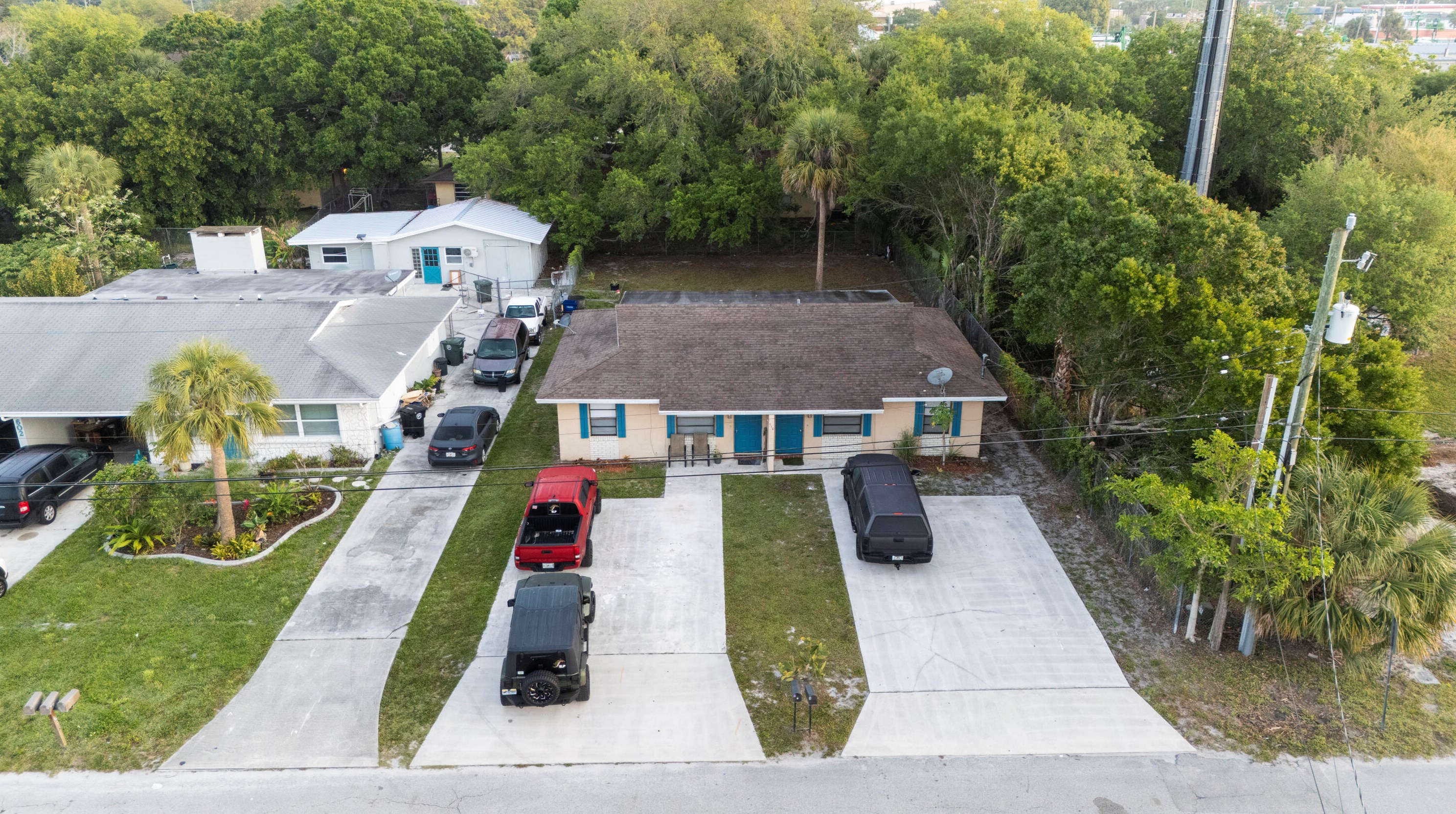 510 Wisteria Ave, Fort Pierce FL 34982-5967 exterior