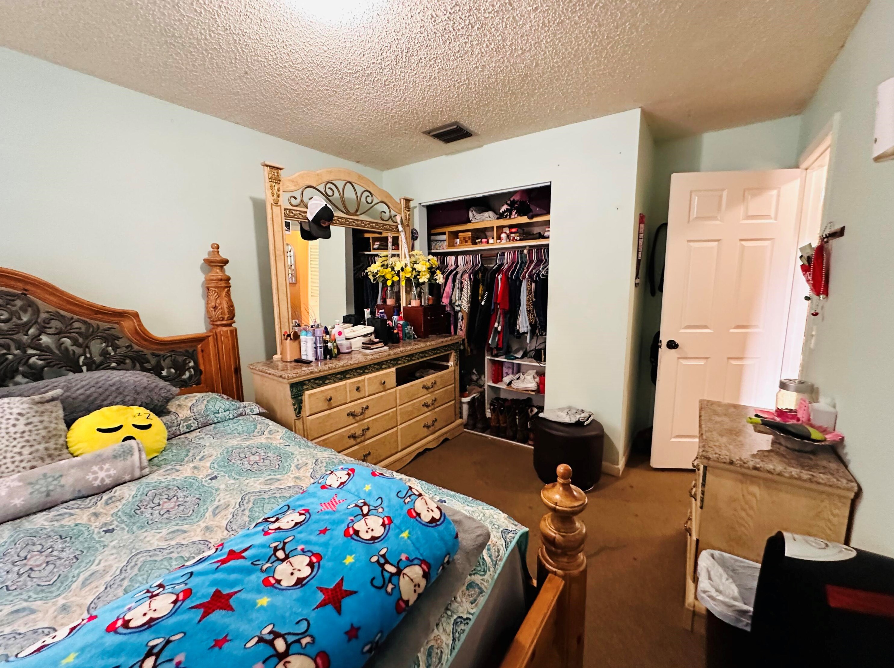 510 Wisteria Ave, Fort Pierce FL 34982-5967 exterior