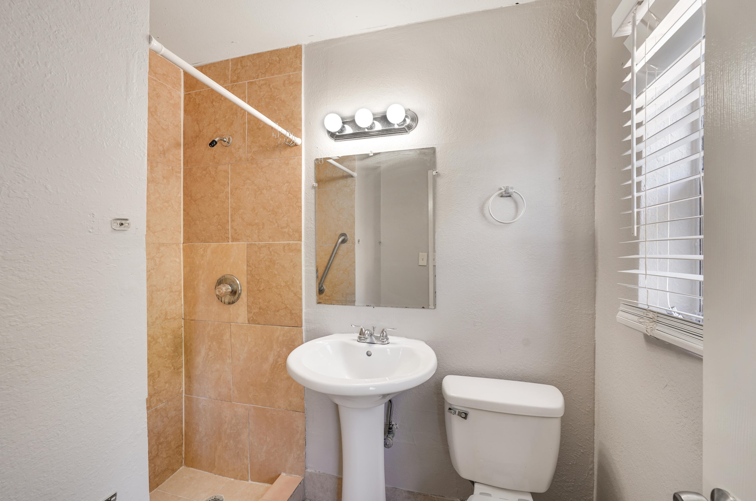 125 Hart St, Lake Worth FL  33462-4617 exterior