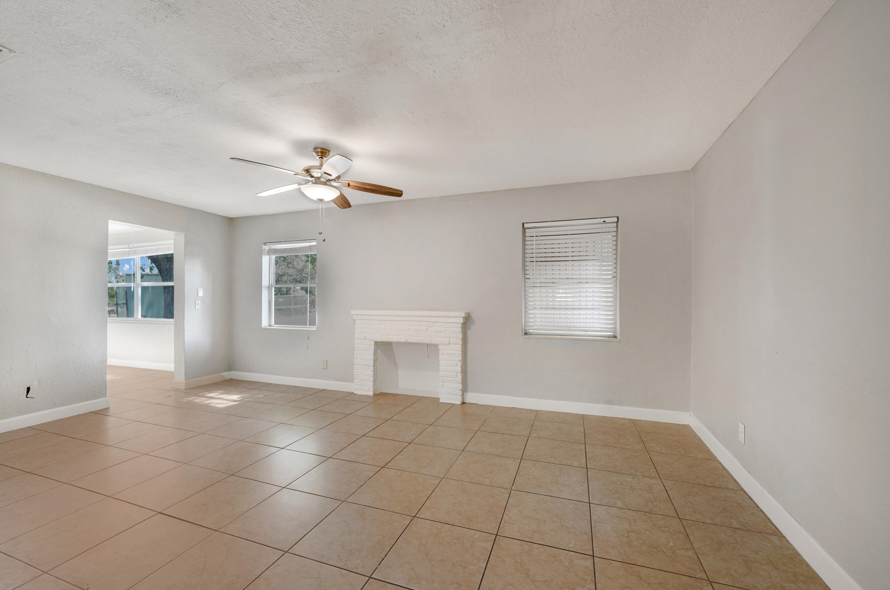 125 Hart St, Lake Worth FL  33462-4617 exterior