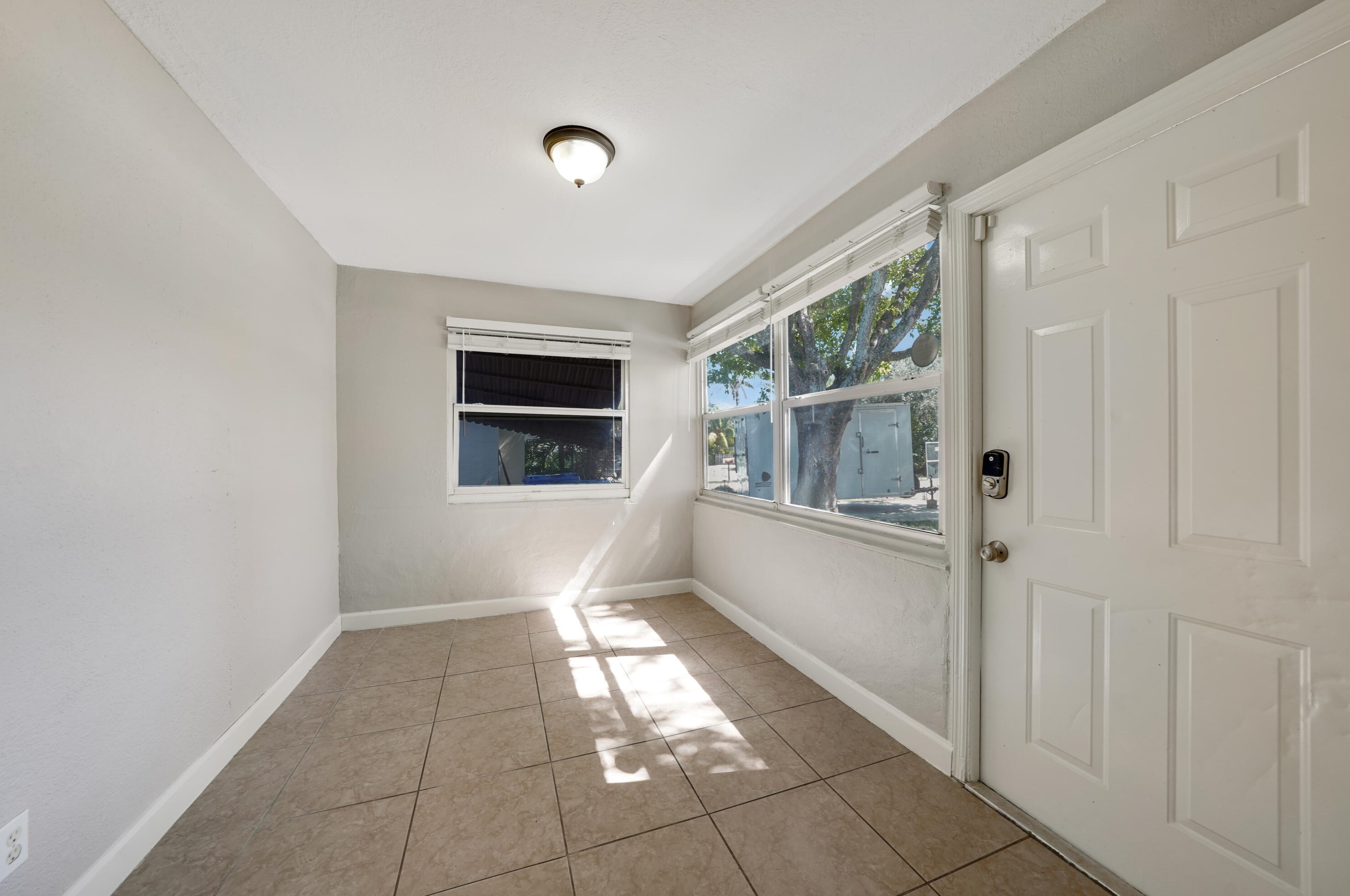 125 Hart St, Lake Worth FL  33462-4617 exterior