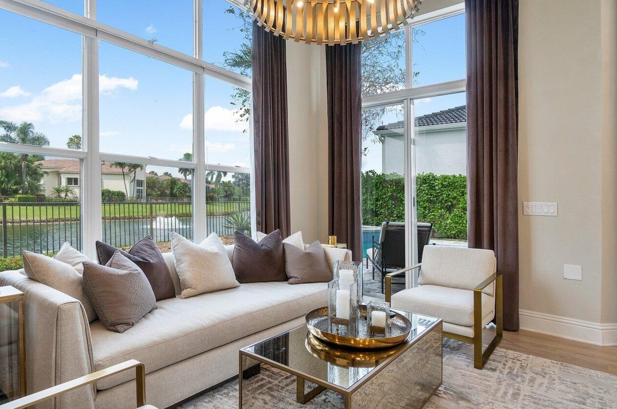 156 Sunset Bay Dr, West Palm Beach FL  33418-4587 exterior