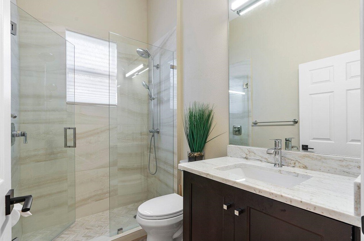 156 Sunset Bay Dr, West Palm Beach FL  33418-4587 exterior
