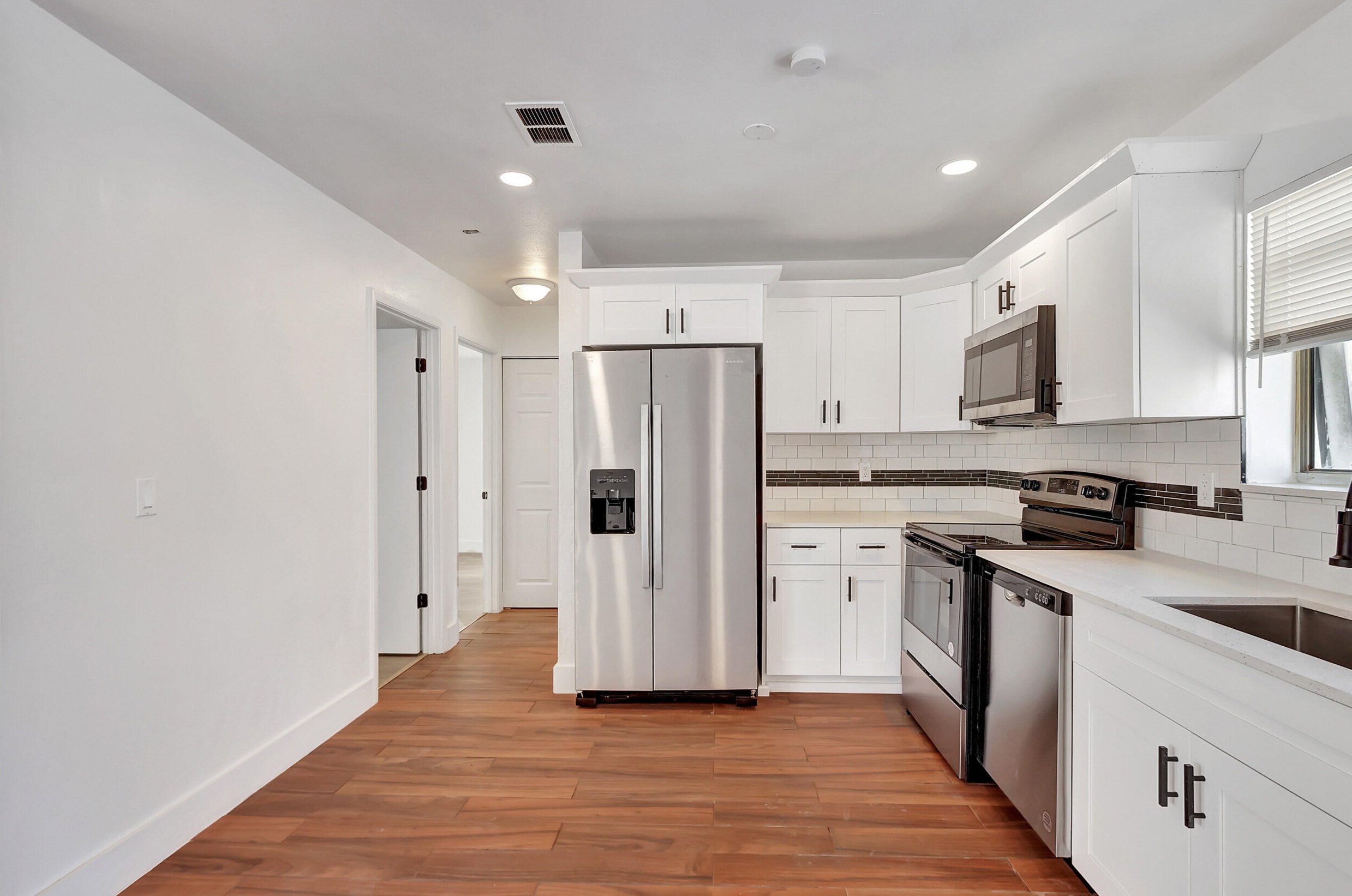 2041 Rainier Rd, Fort Pierce FL  34952-7613 exterior