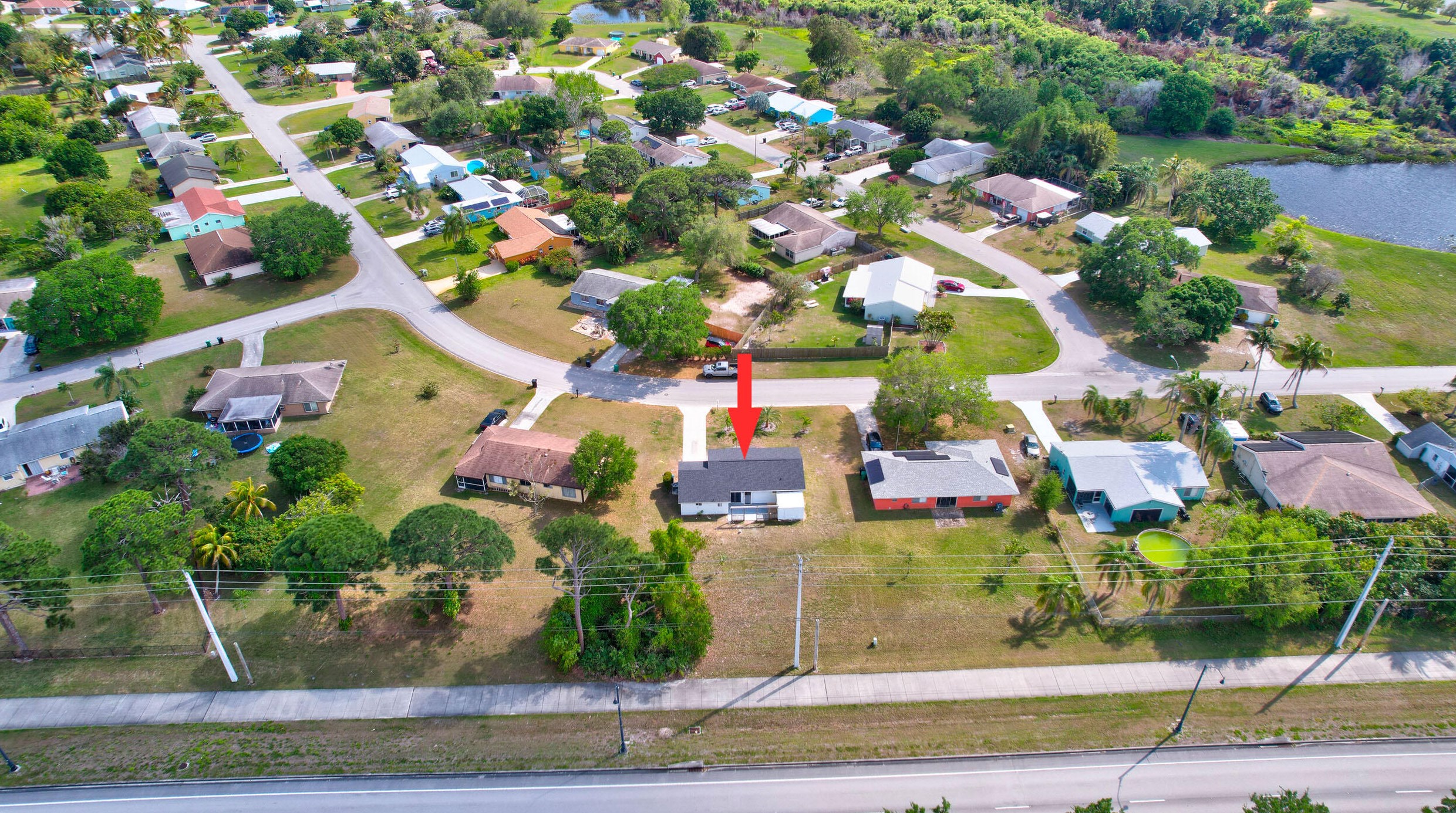 2041 Rainier Rd, Fort Pierce FL  34952-7613 exterior