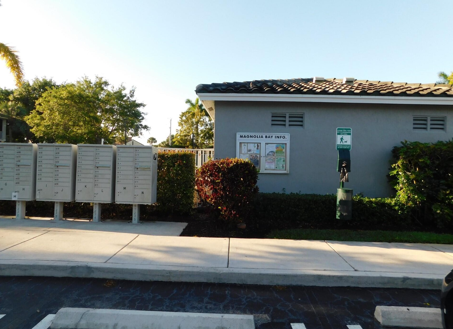 3134 Grandiflora Dr, Lake Worth FL 33467-2086 exterior