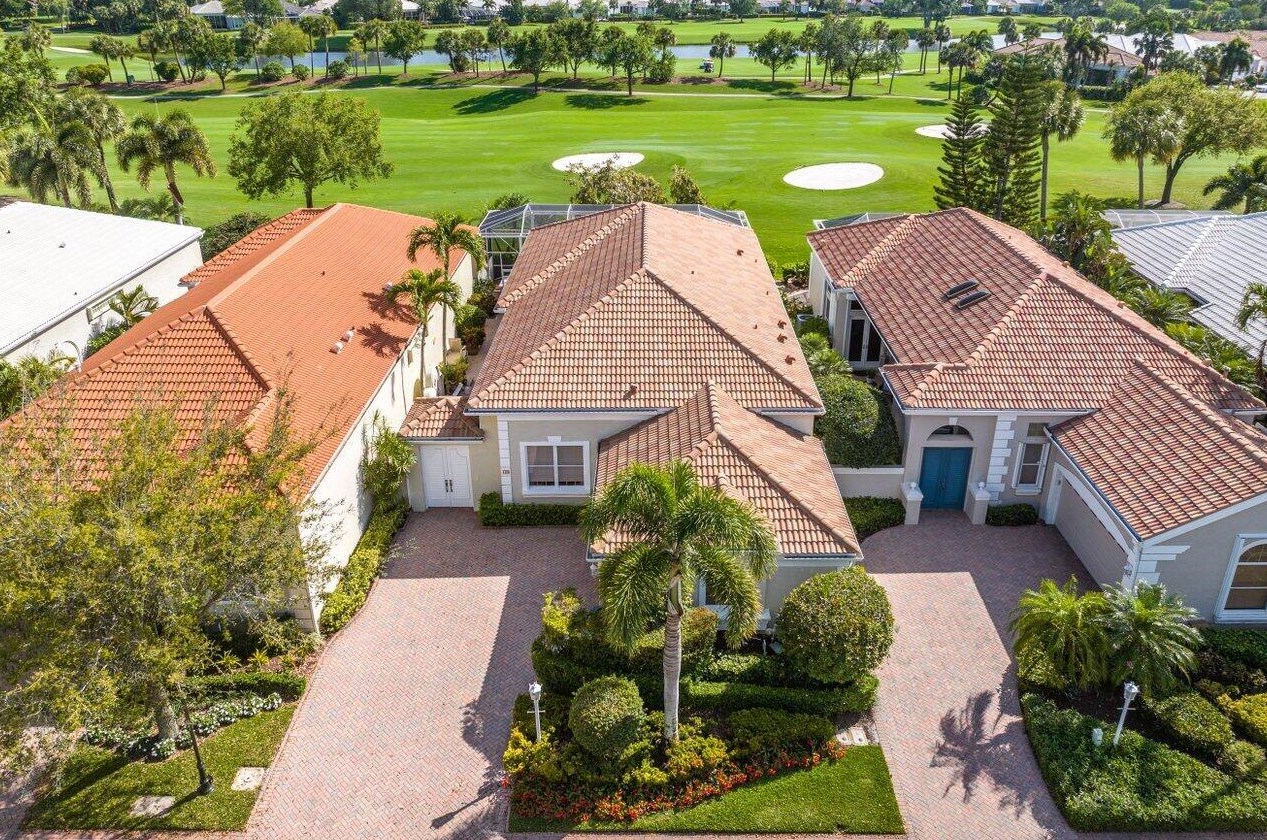109 Coral Cay Dr, West Palm Beach FL  33418-4005 exterior