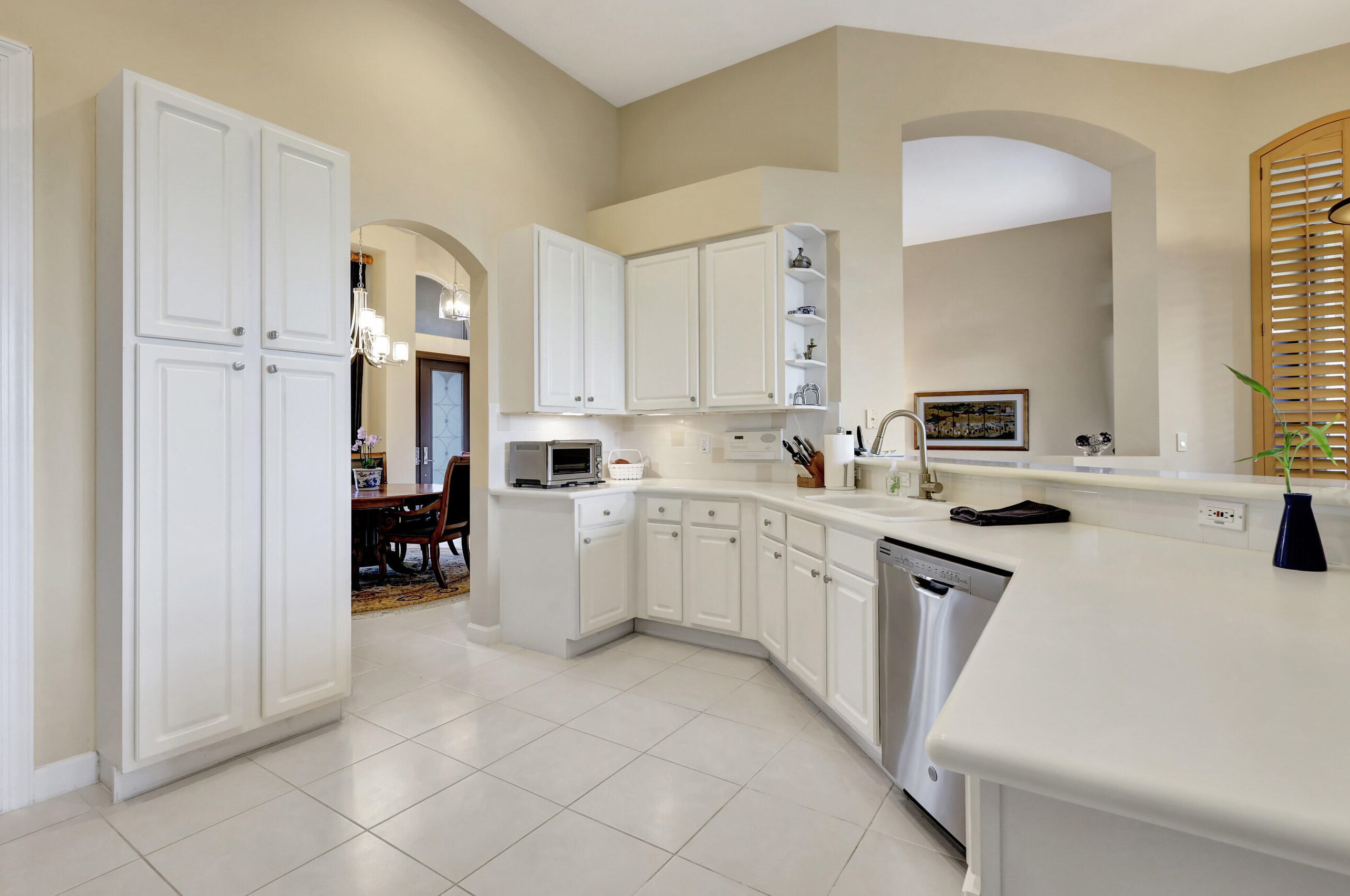 8984 Lakes Blvd, West Palm Beach FL  33412-1550 exterior