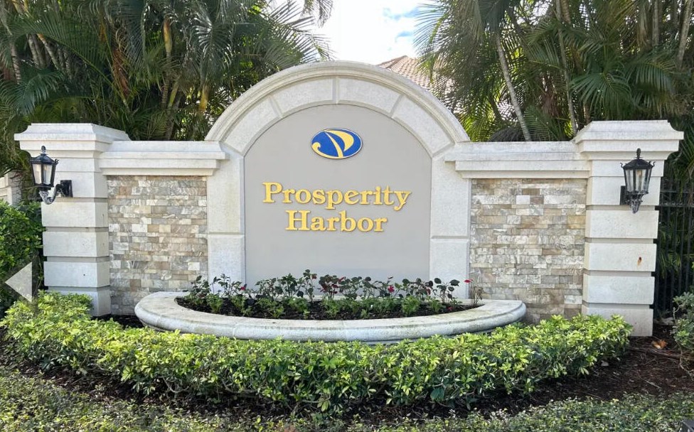 744 Cable Bch Ln, West Palm Beach FL  33410-3411 exterior