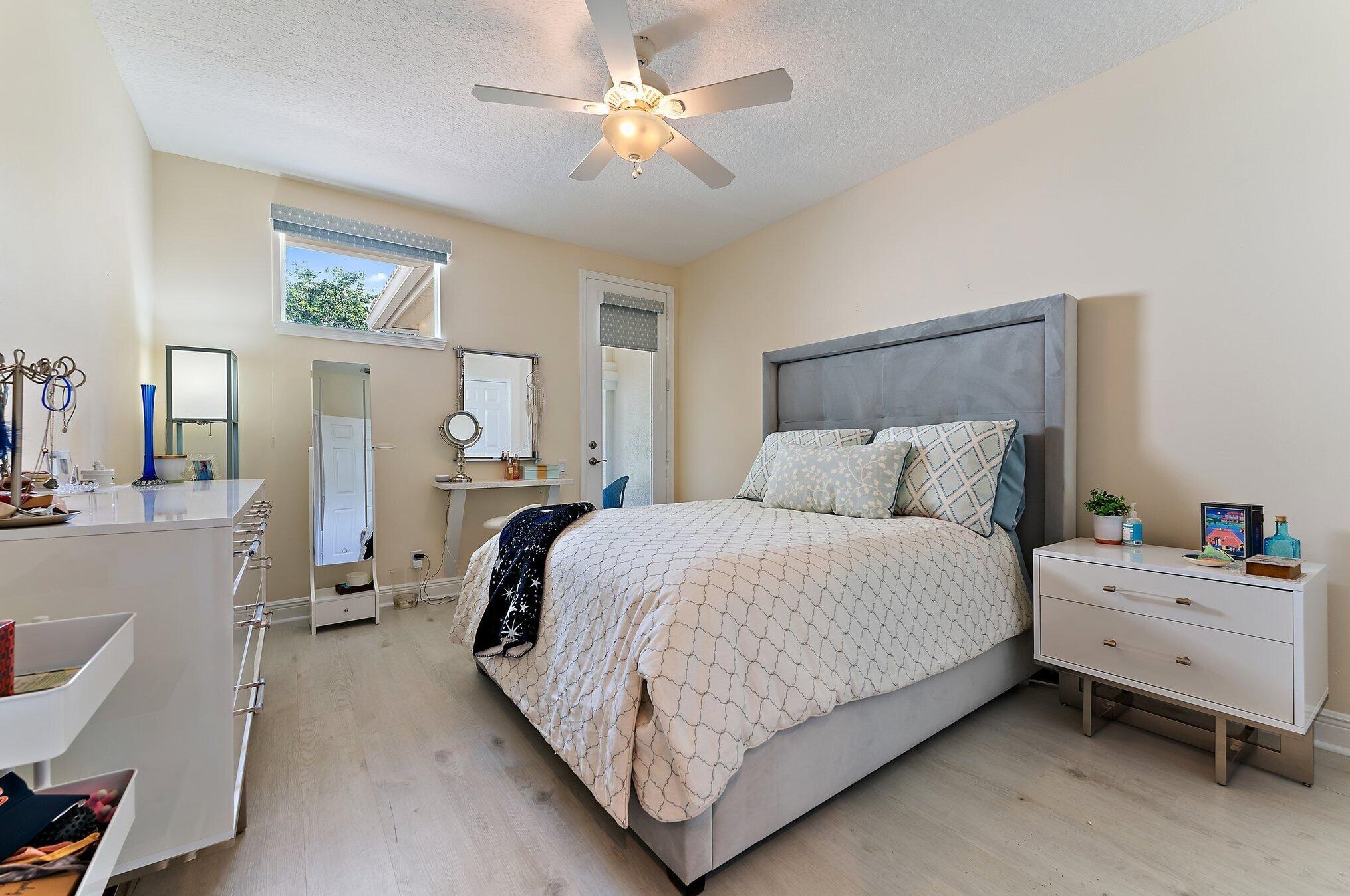 744 Cable Bch Ln, West Palm Beach FL  33410-3411 exterior