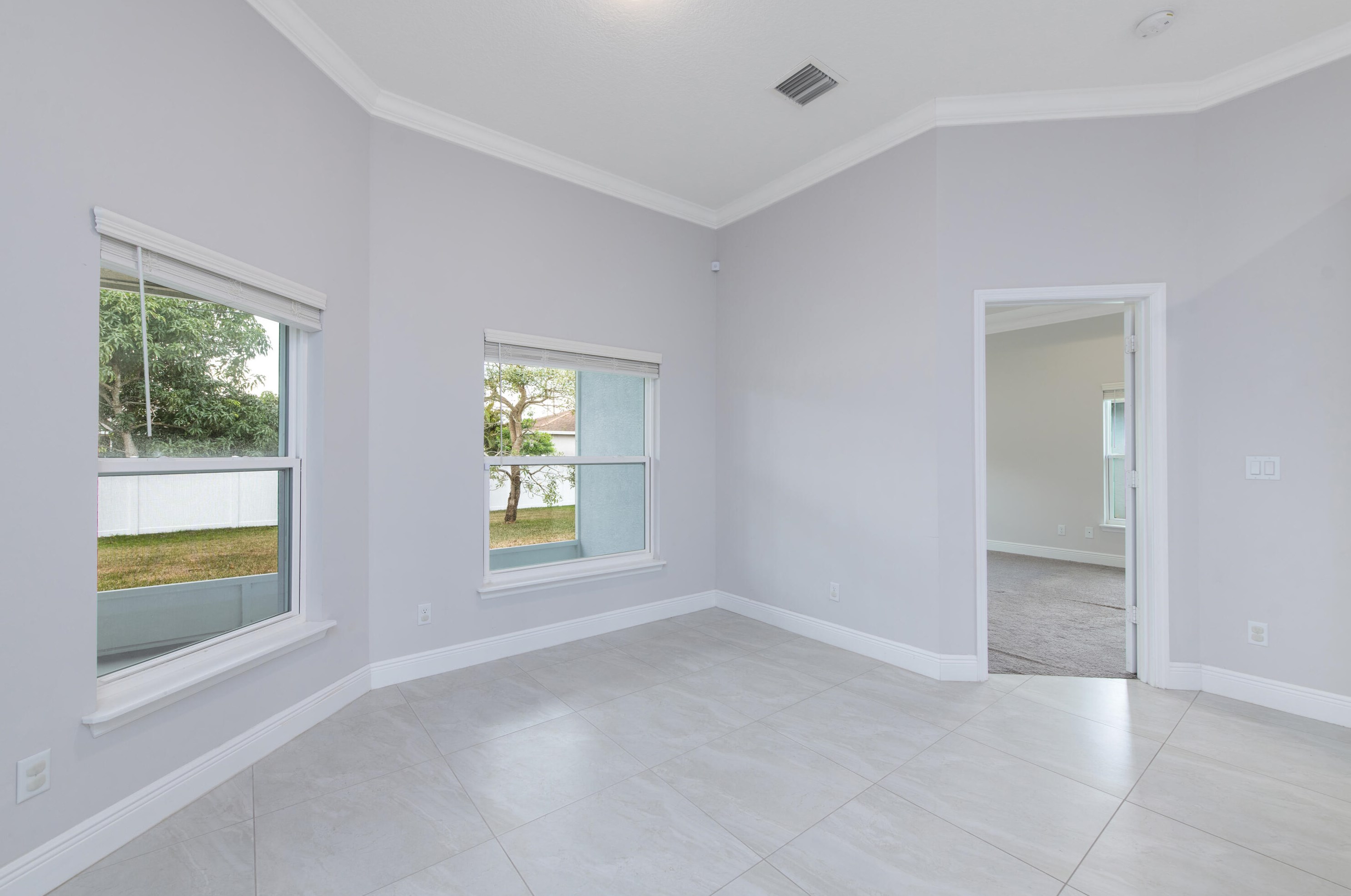 670 Gailbreath Ave, Fort Pierce FL 34953-7605 exterior